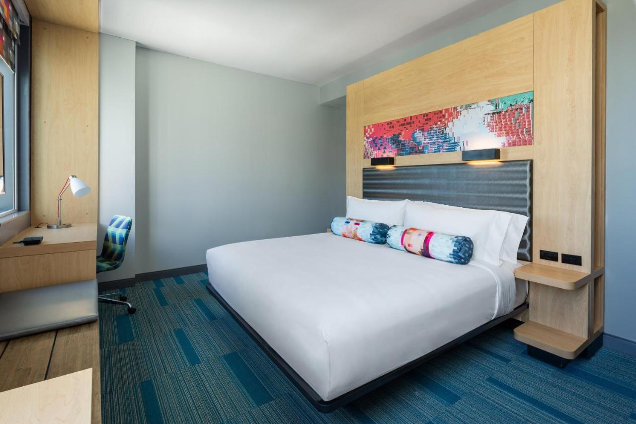 King Room with Adapted Tub - Mobility and Hearing Accessible,1392963206:JPEG