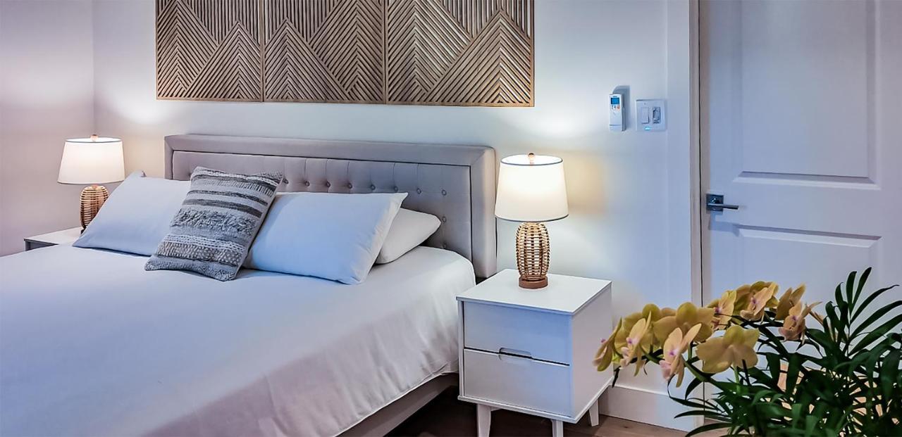 Sunset Bay Suites - Gegenüber dem Hauptgebäude