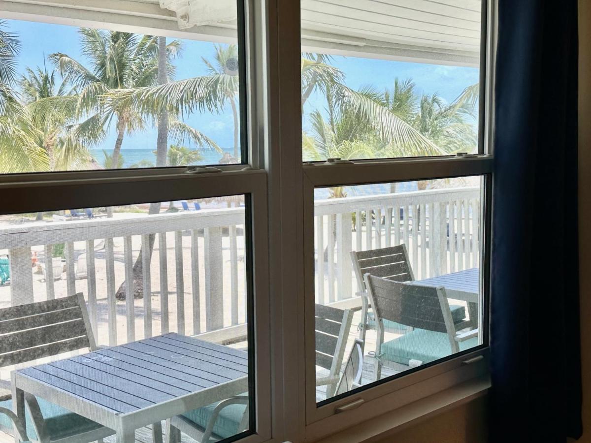 One-Bedroom Apartment Sea View