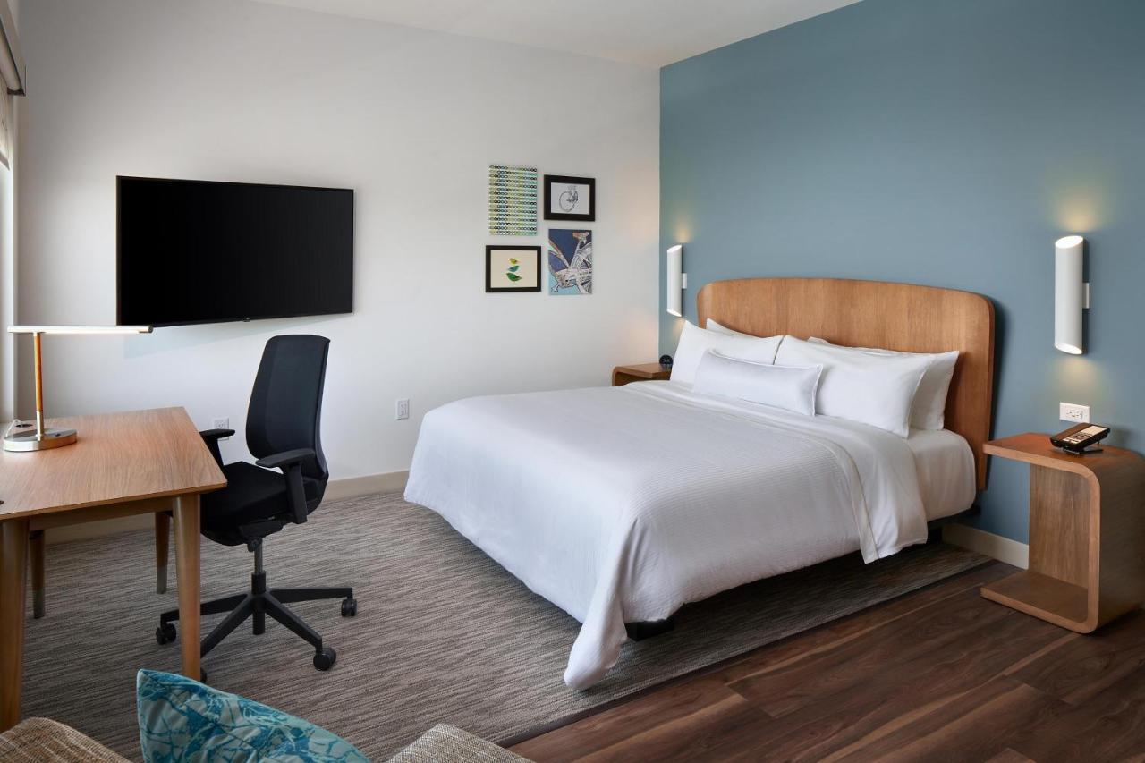 King Studio with Sofa Bed (No Resort Fee)