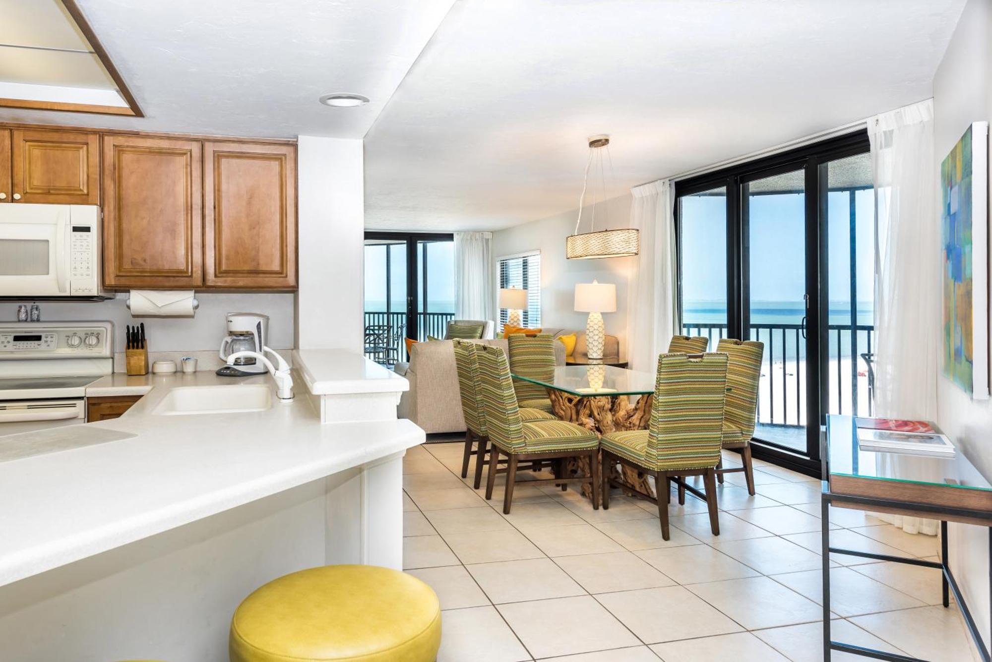 Two-Bedroom Suite Beachfront