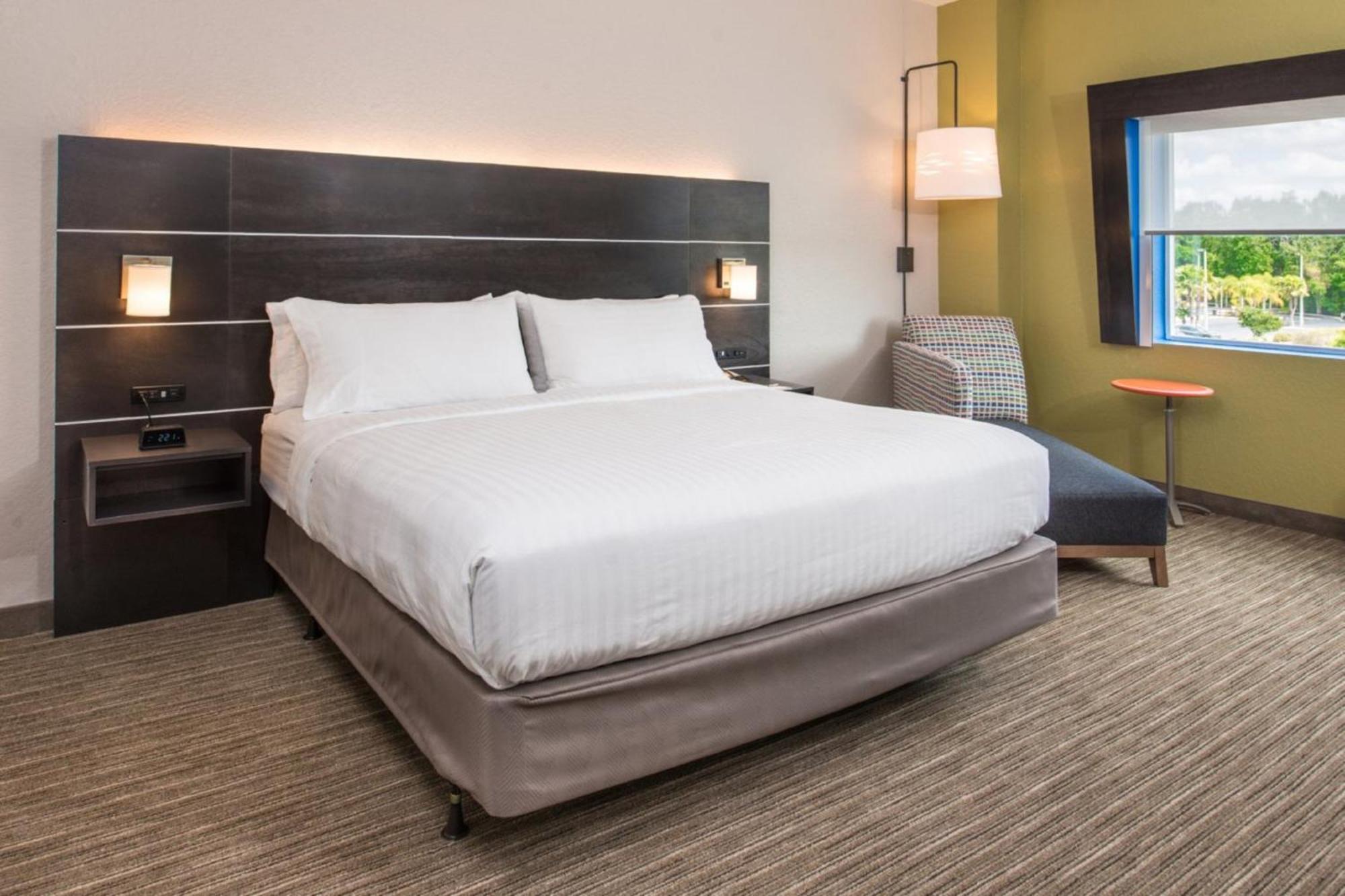 Standard King Room,1458207034:JPEG