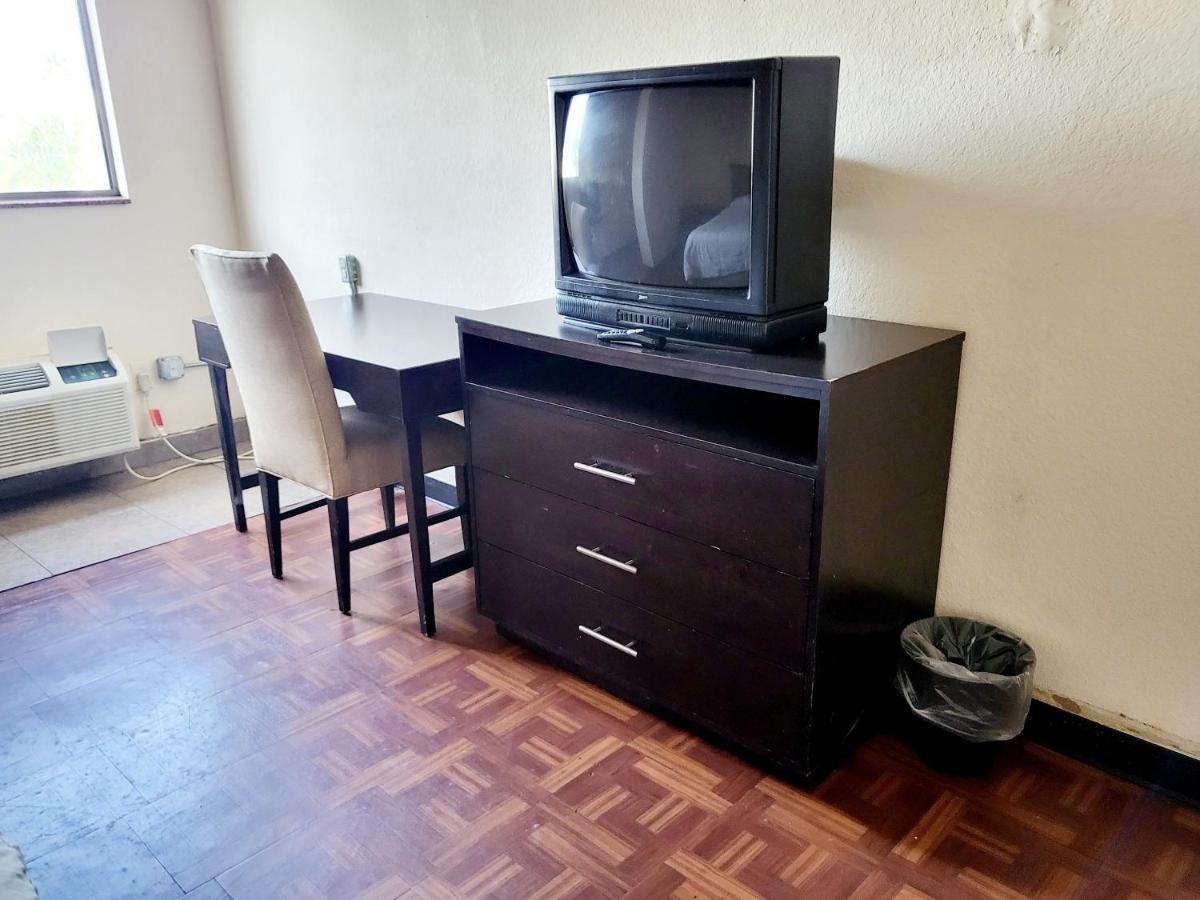 Budget Single Room