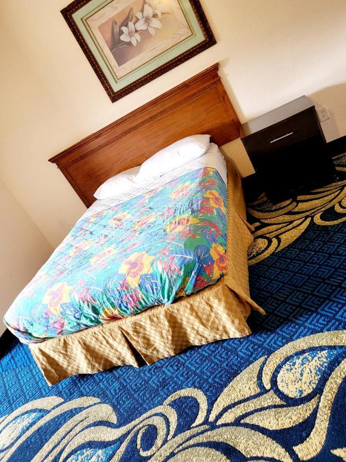 Budget Single Room