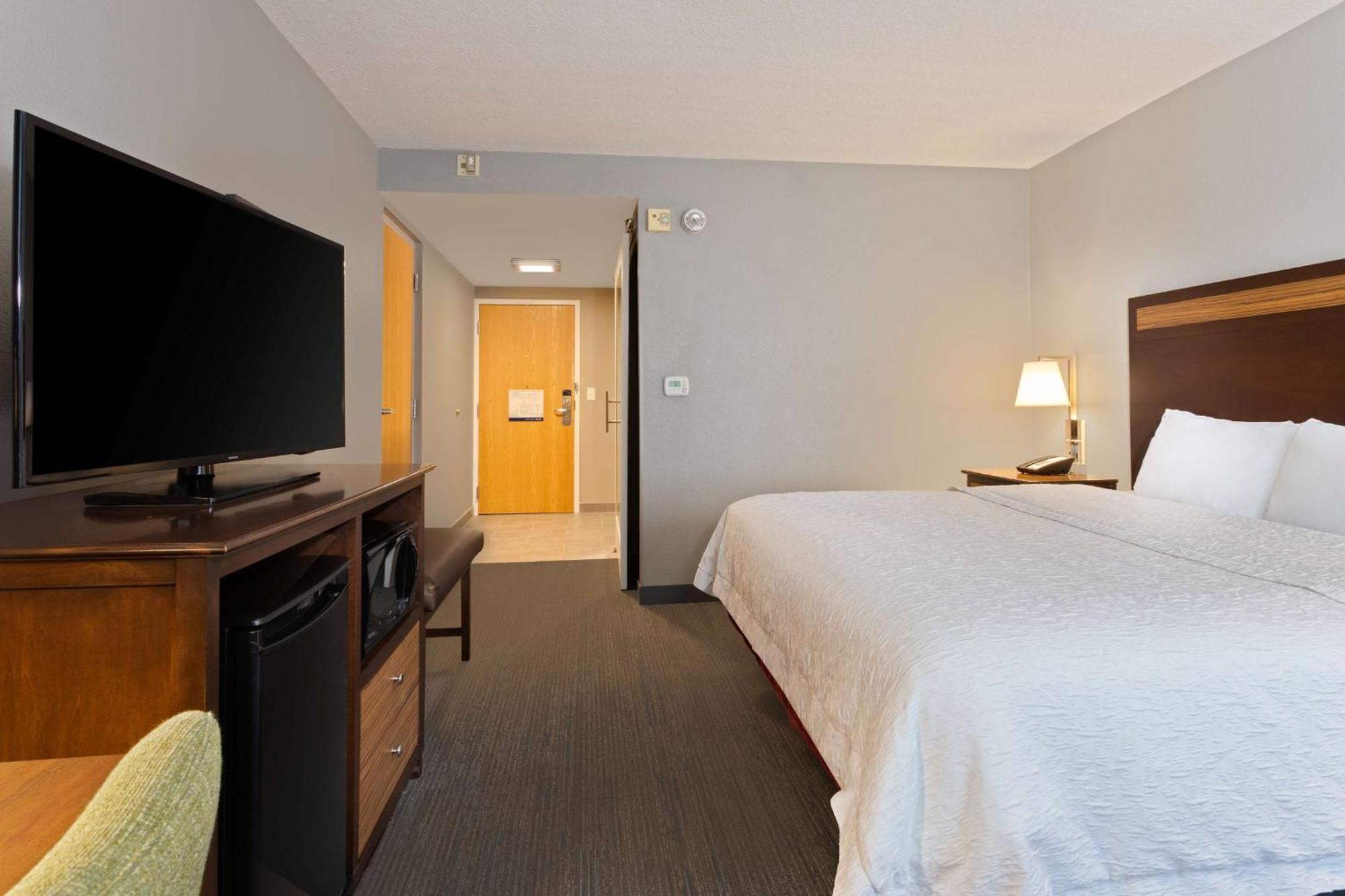 King Room Disability Access Hearing Accessible Non-Smoking