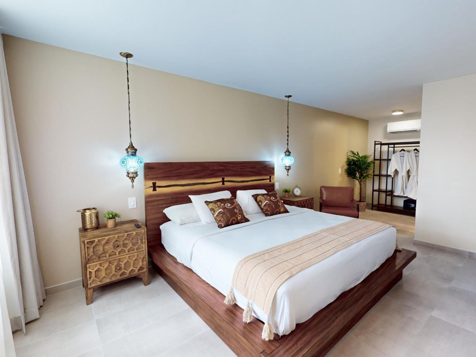 Superior King Room