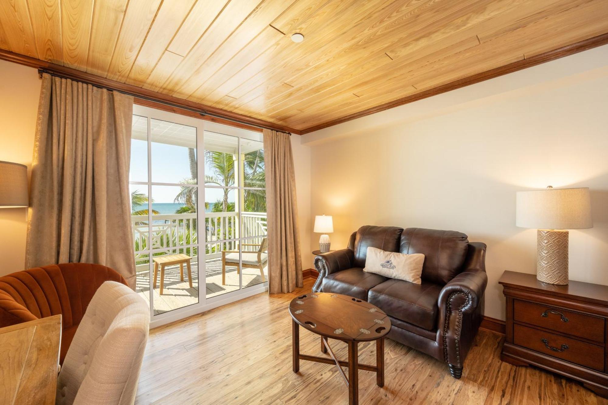 Humidor House King Suite Adults Only