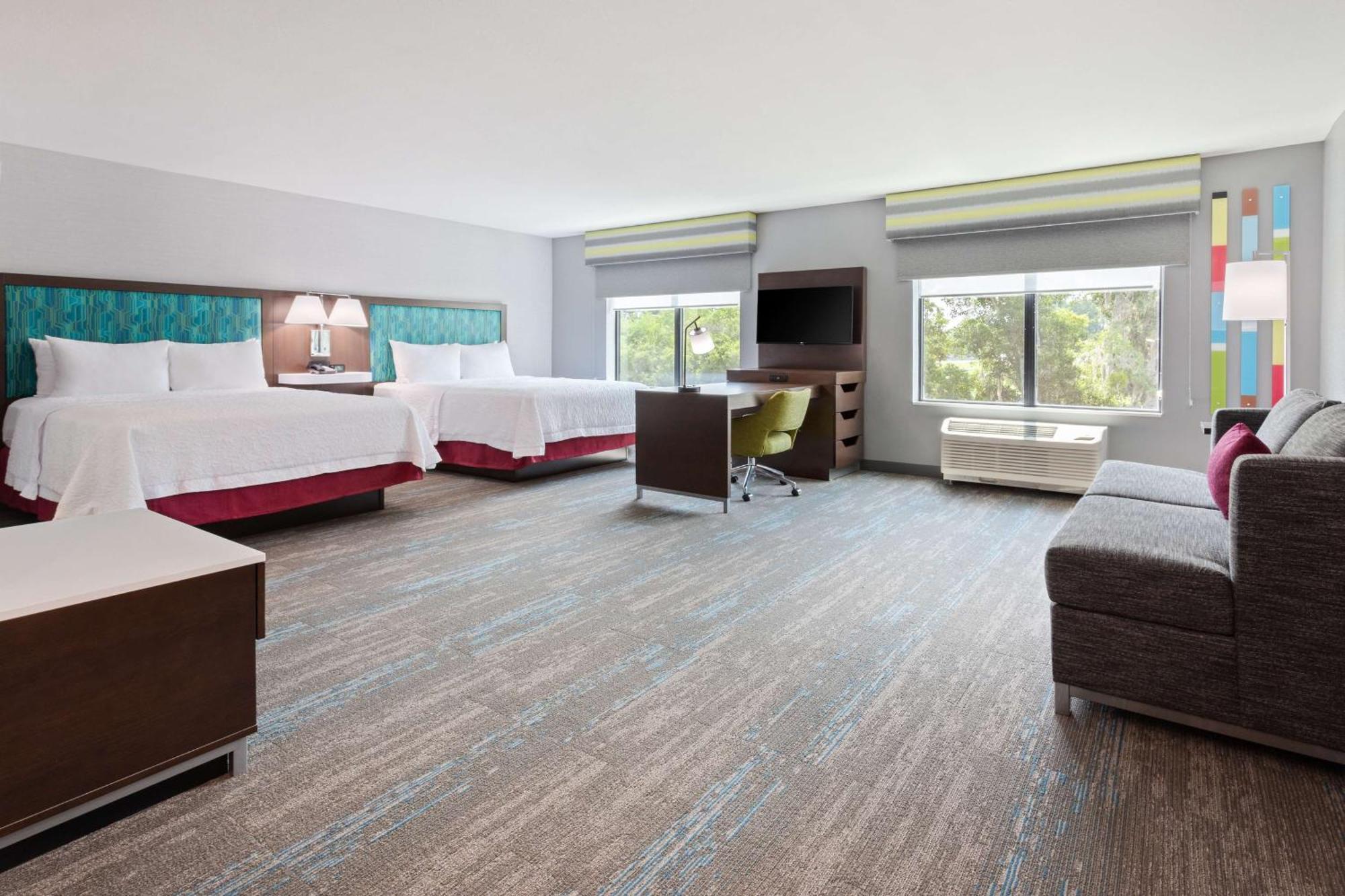 Queen Suite with Two Queen Beds - Non-Smoking