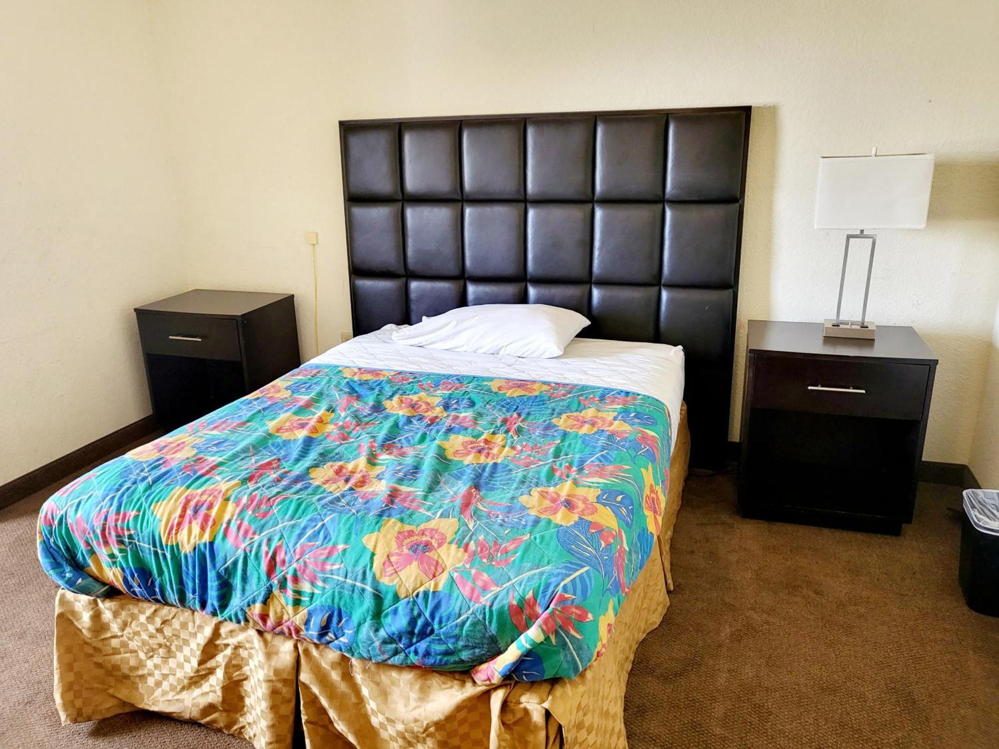 Budget Single Room