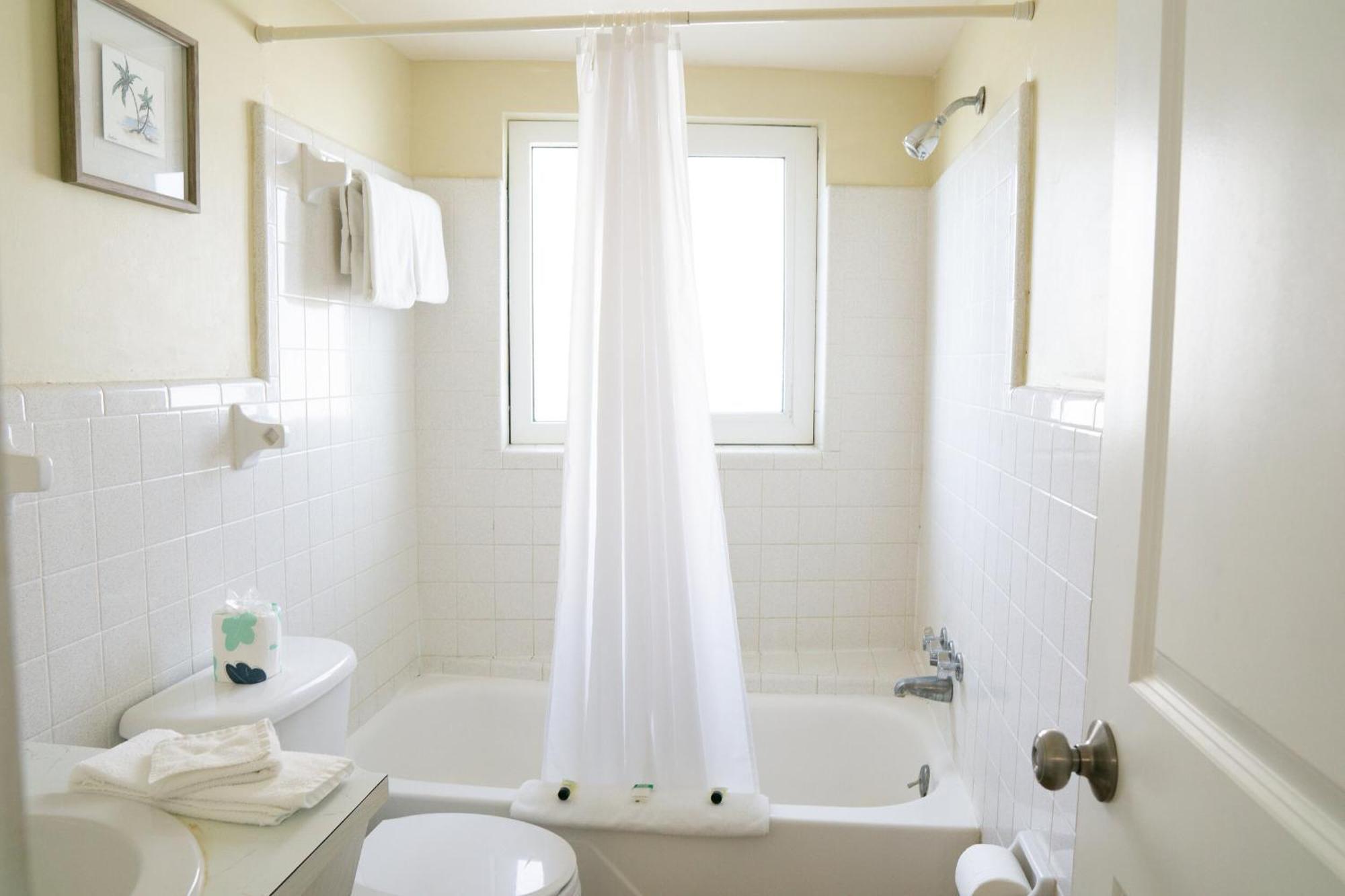 Basic Double Room,1537240816:JPEG
