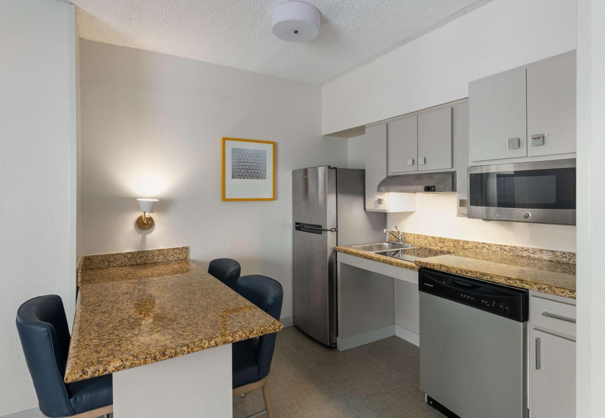 One Bedroom Suite with Two Queen Beds and Separated living area,1542151300:JPEG