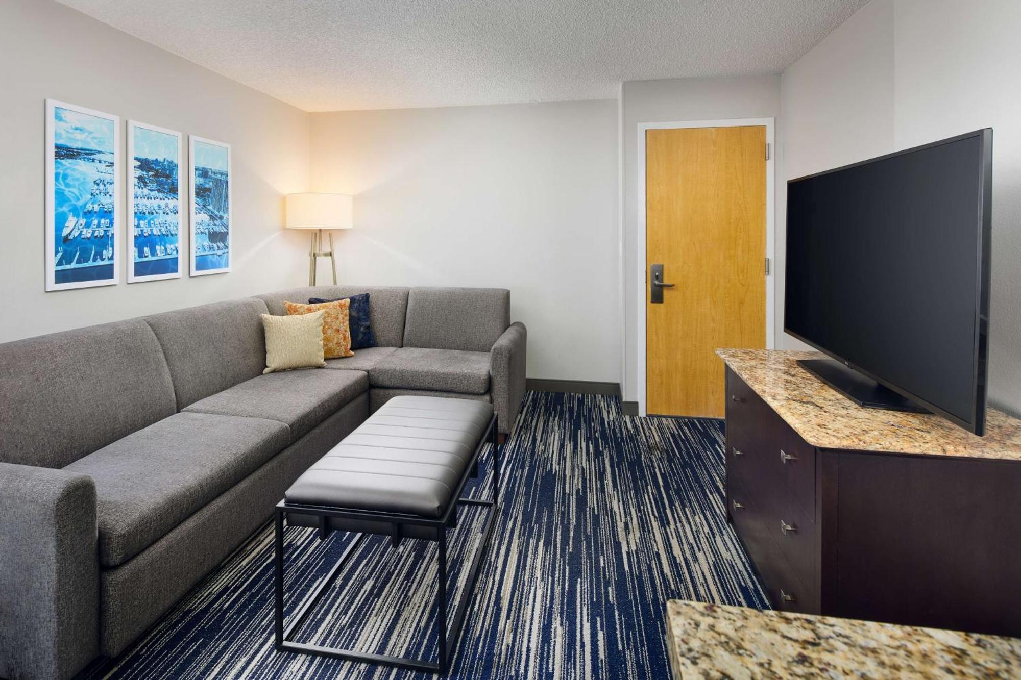 Suite Two Queen Beds Sofa Bed