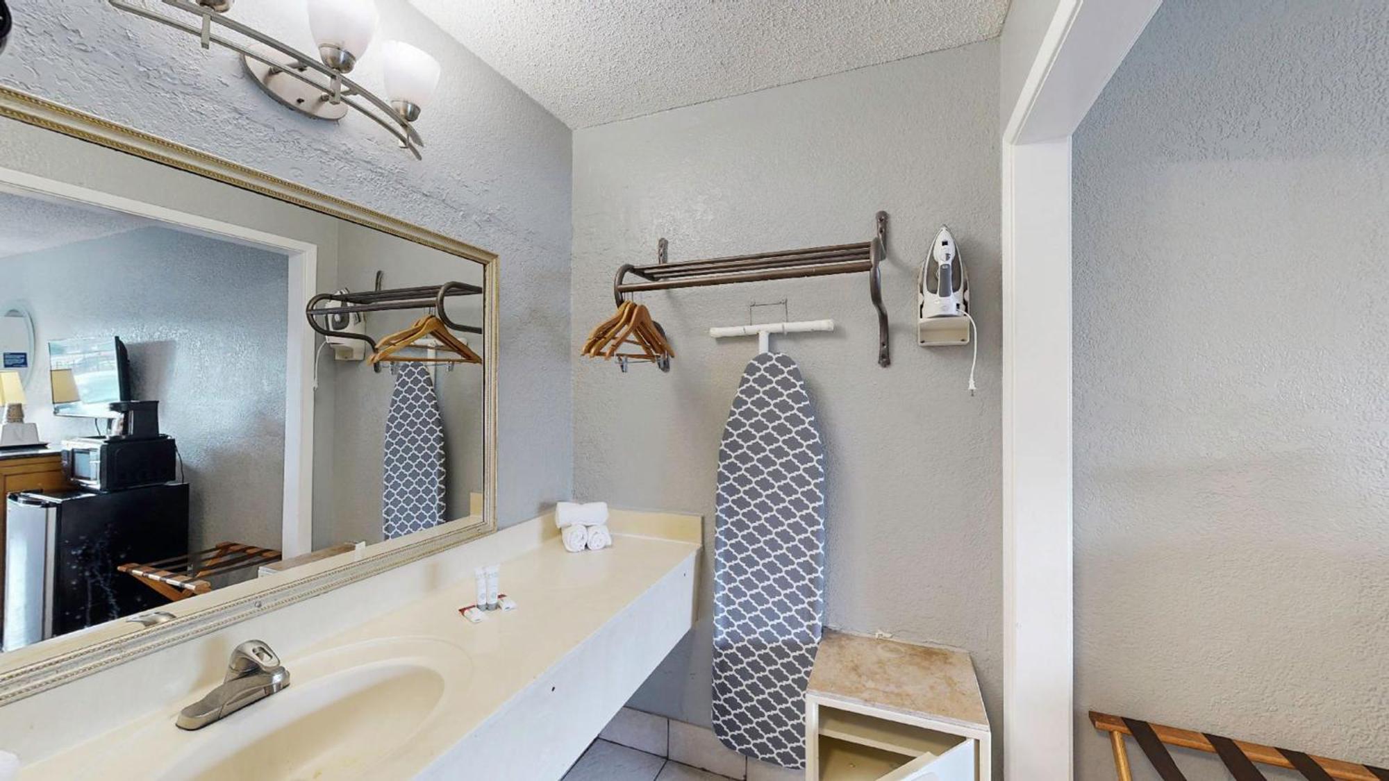 Double Room - Mobility Access/Non-Smoking