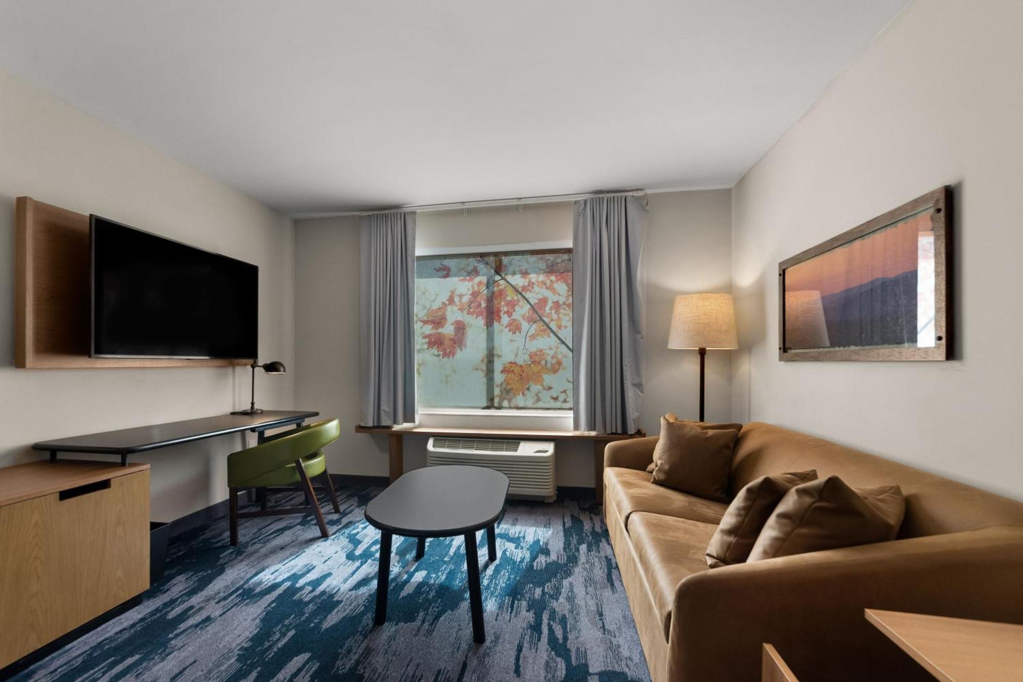 Queen Suite Two Queen Beds Bathtub Sofa Bed Mobility Access or Hearing Accessible