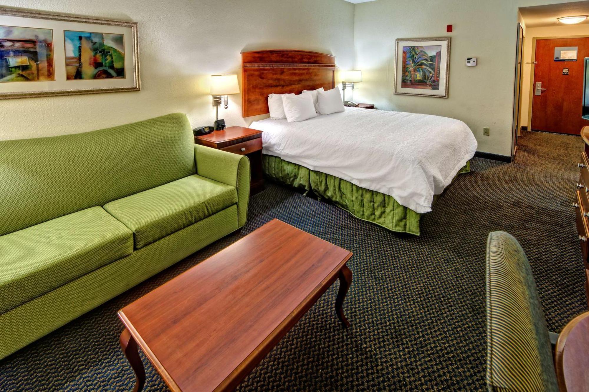 King Room with Sofa Bed and Study - Non-Smoking