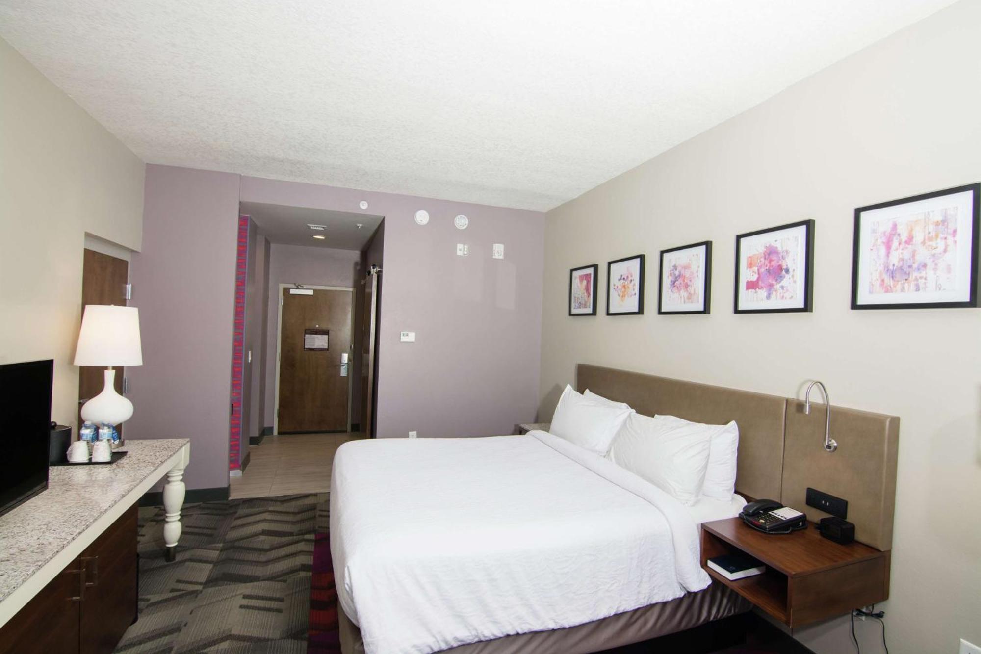 King Room,1551309094:JPEG