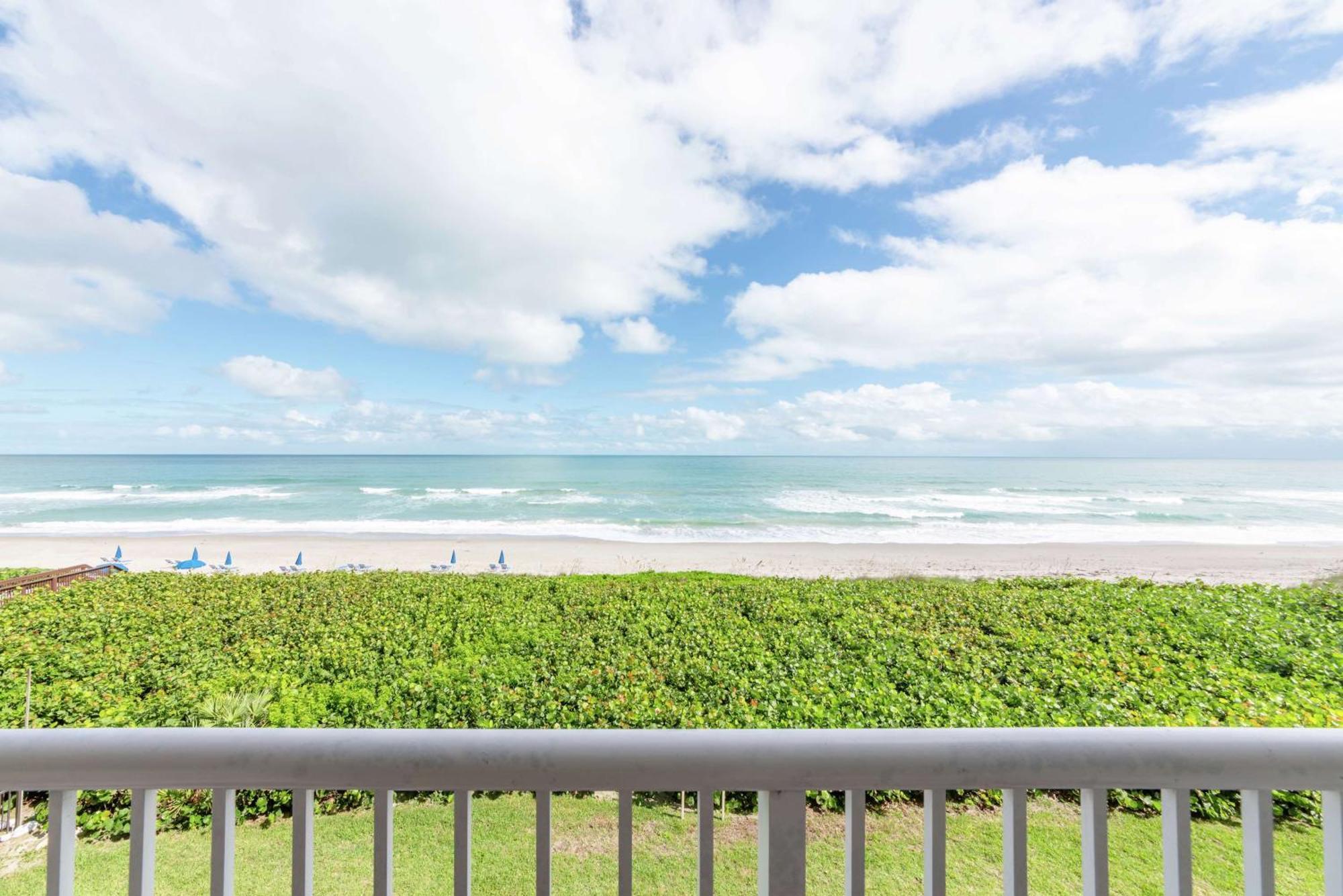 Queen Suite Disability Access Oceanfront View