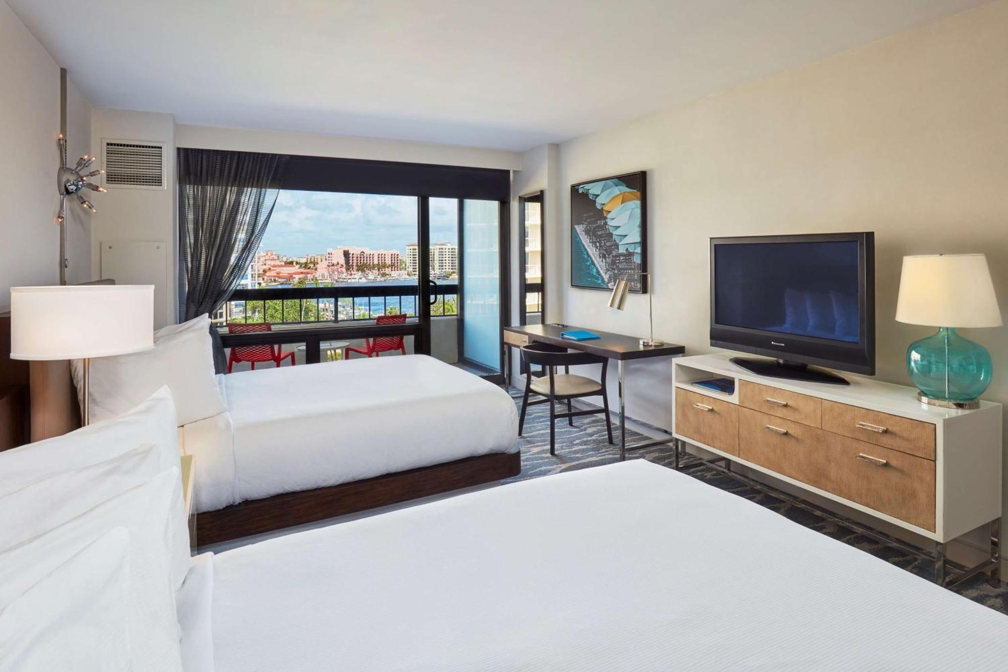 Queen Room with Two Queen Beds and Balcony with Water View,1551990592:JPEG