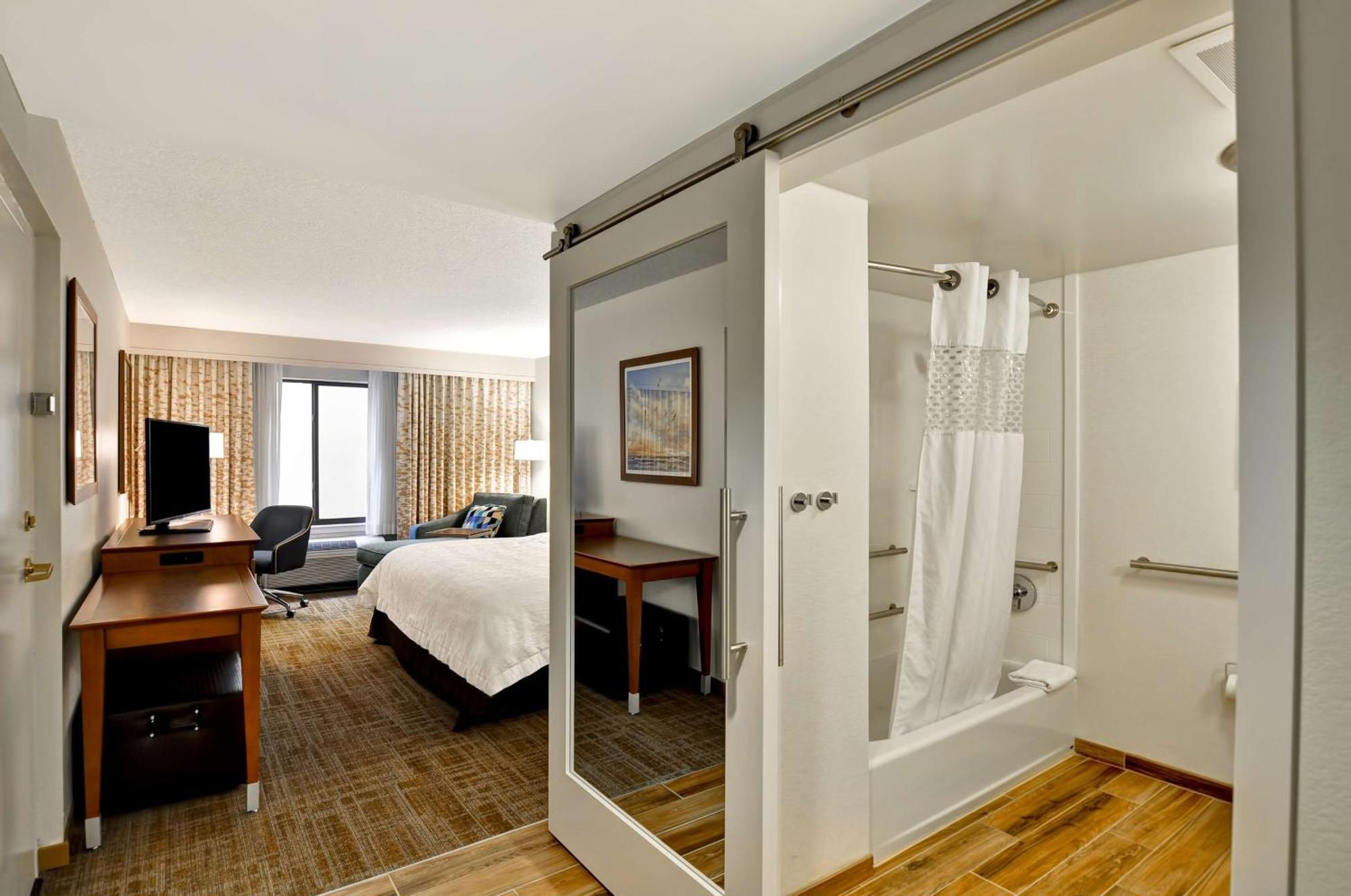 King Room Mobility Access or Non-Smoking