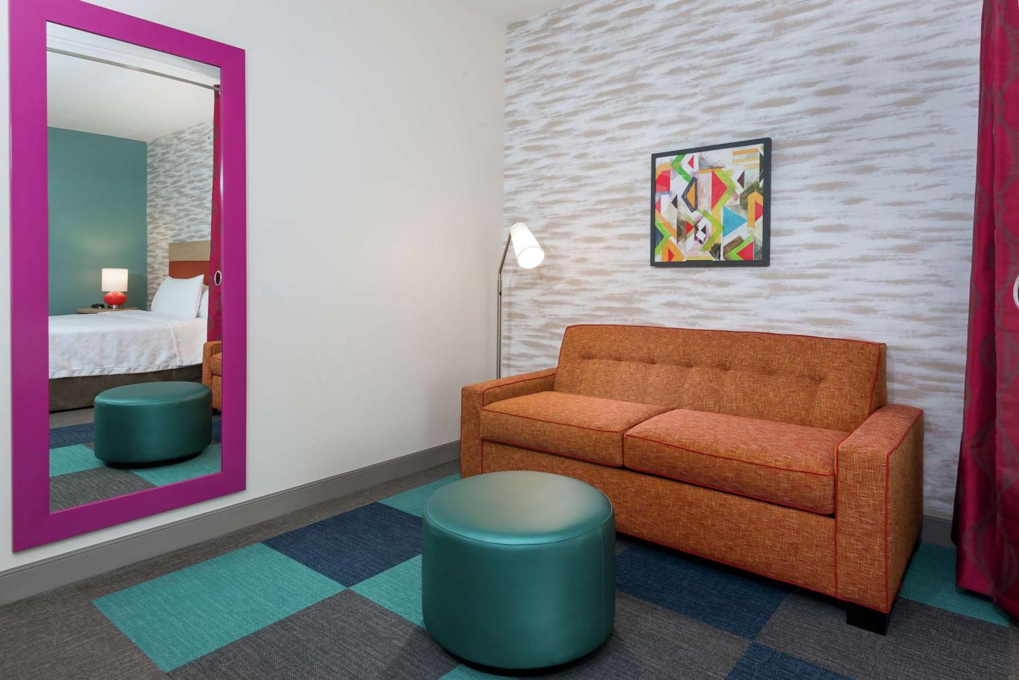 King Studio Suite Mobility Access or Non-Smoking