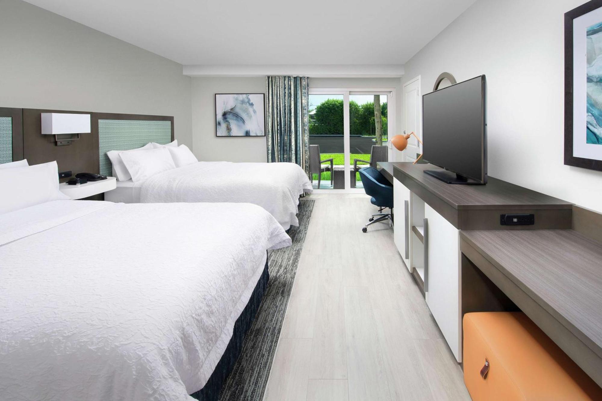 Queen Room Two Queen Beds Non-Smoking