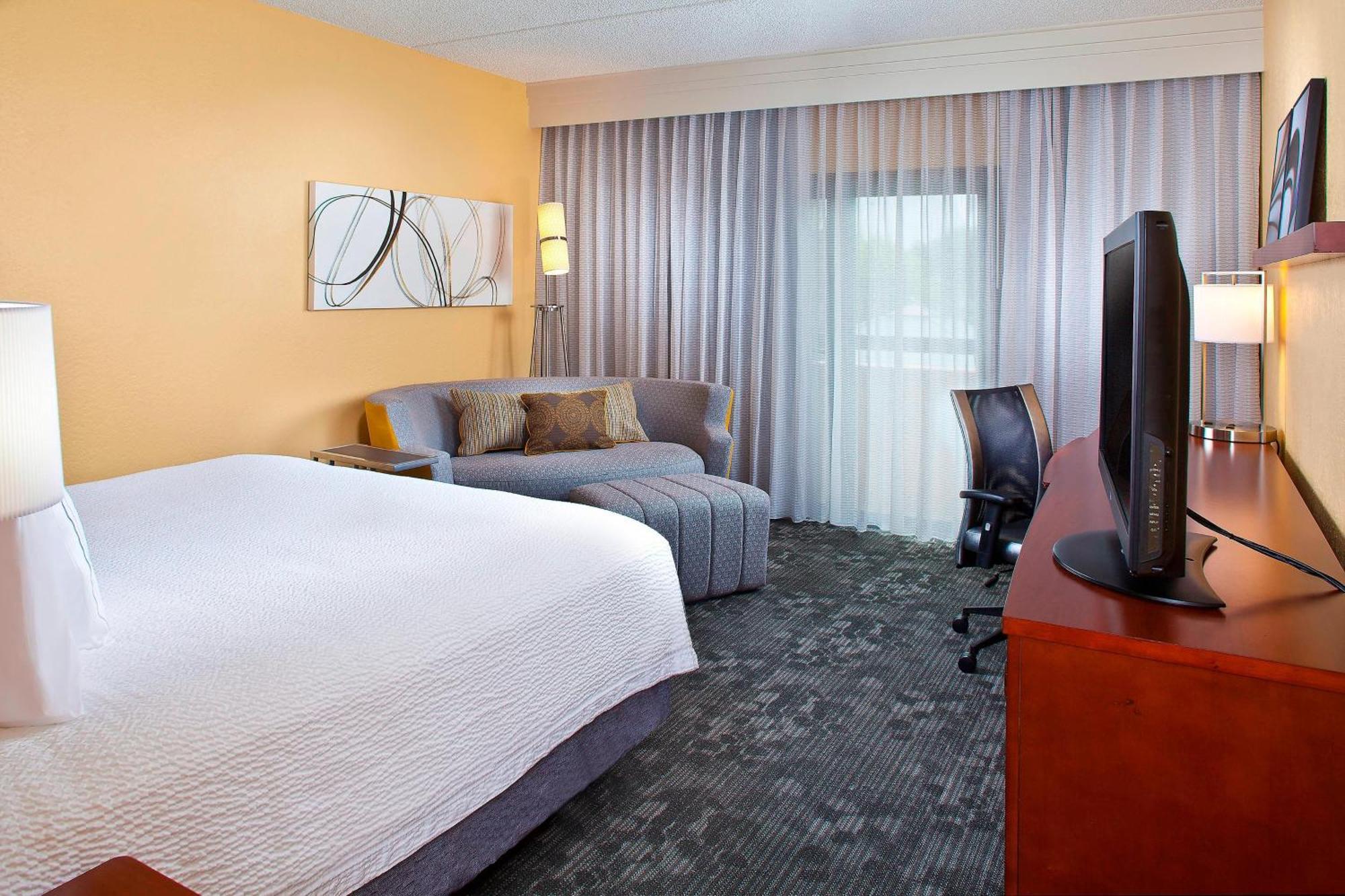 King Room,1617845249:JPEG