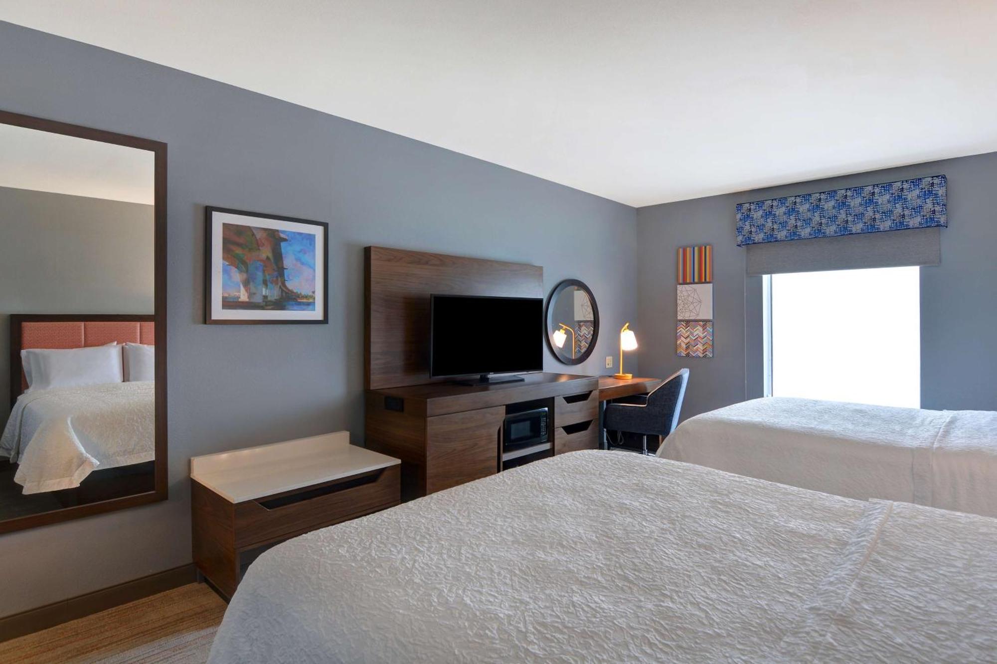 Queen Room Two Queen Beds Non-Smoking