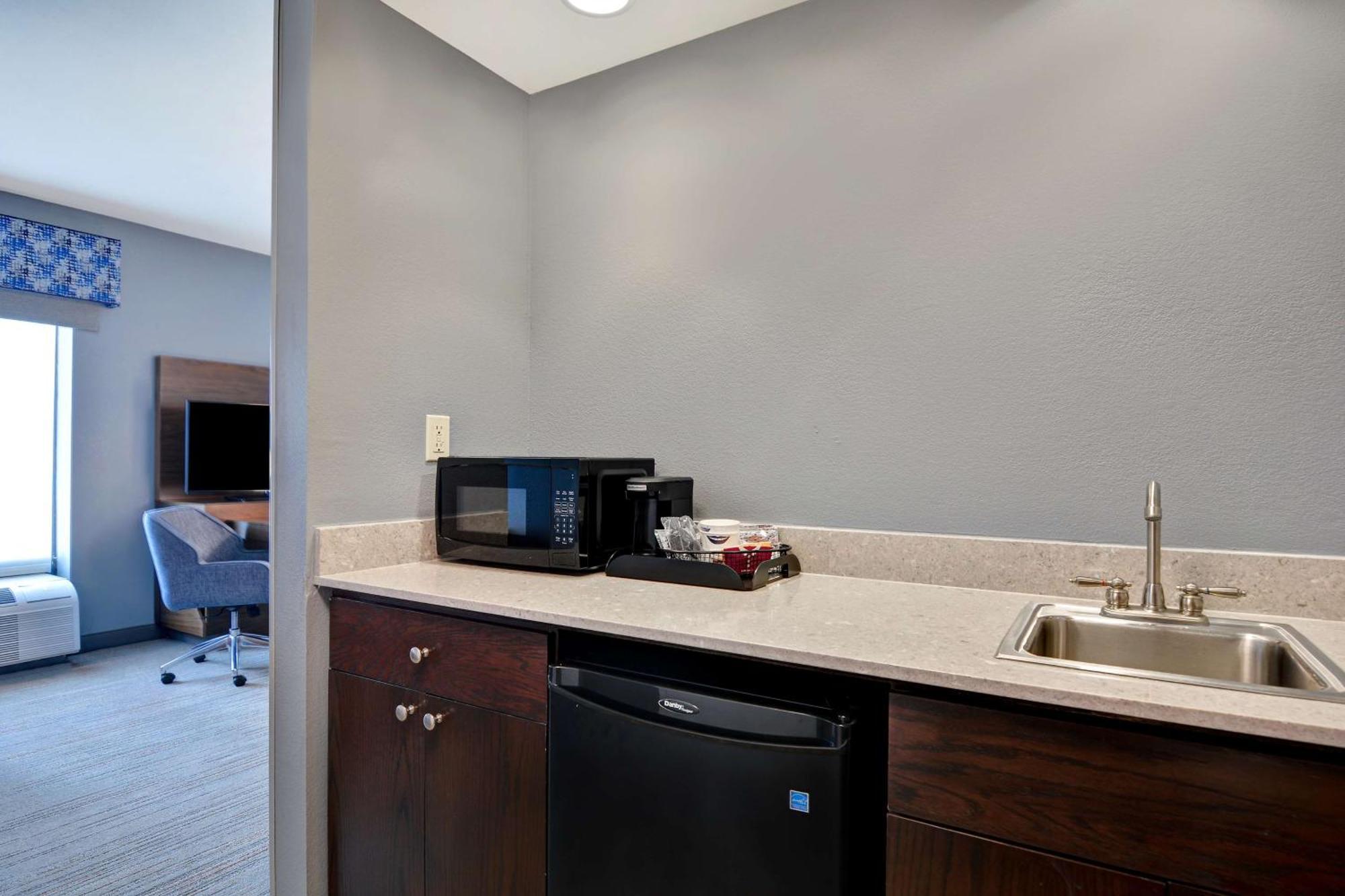 Non-Smoking Studio King Suite