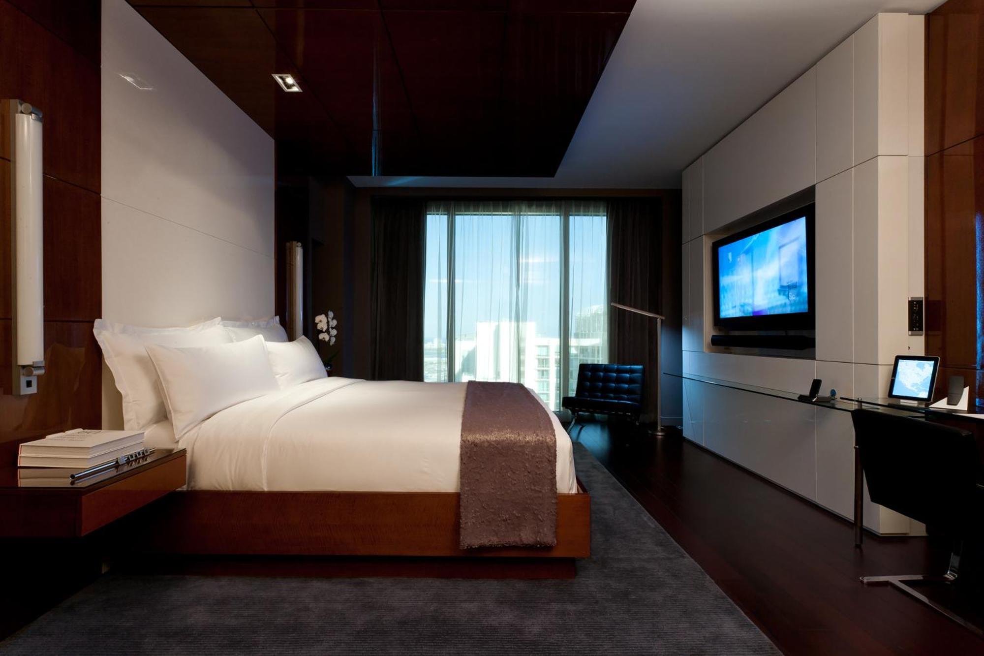 Picasso 1 Bedroom Suite 1 King