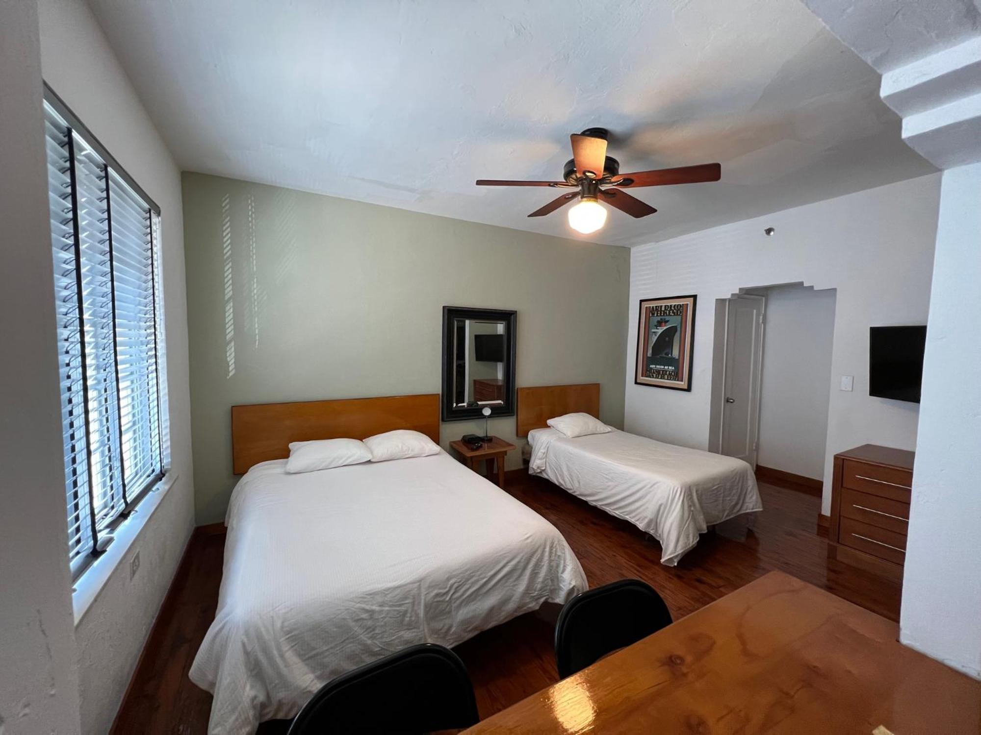 Suite 2