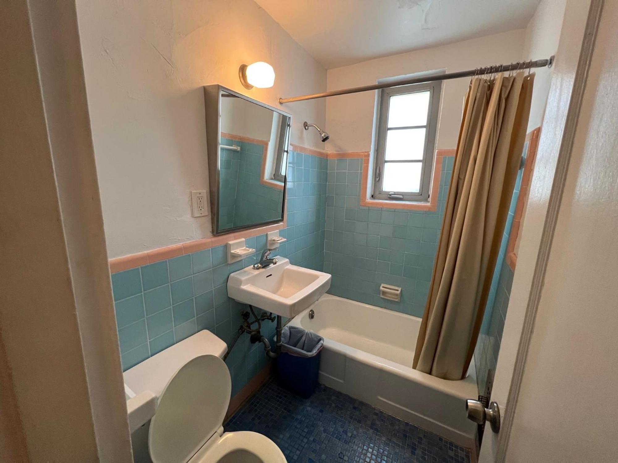 Suite 2