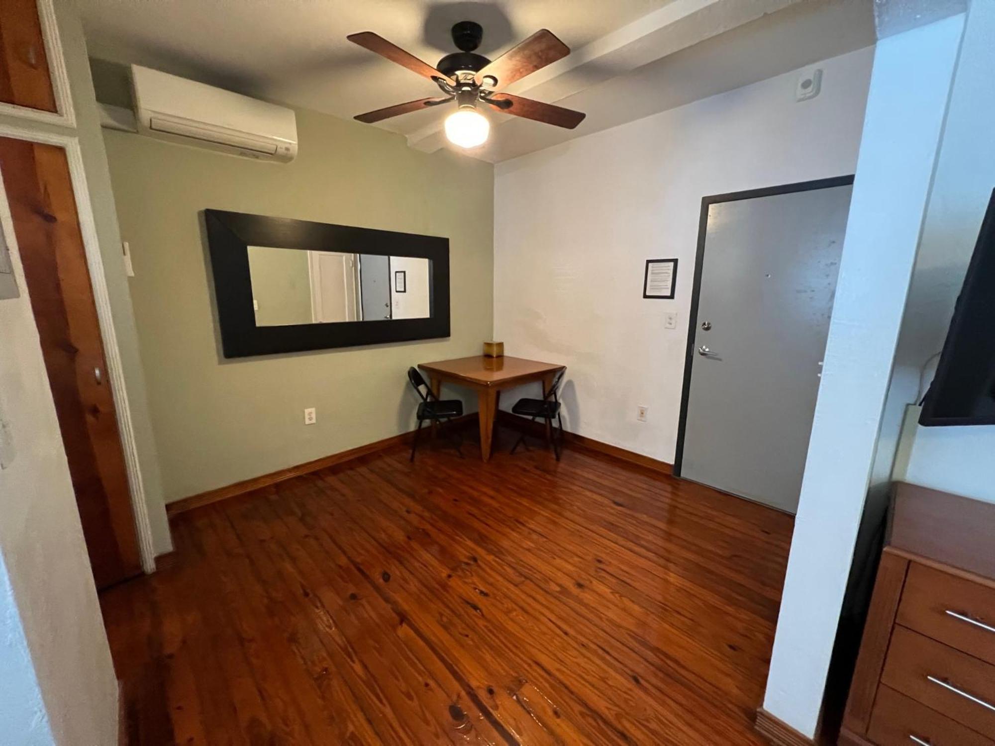 Suite 2
