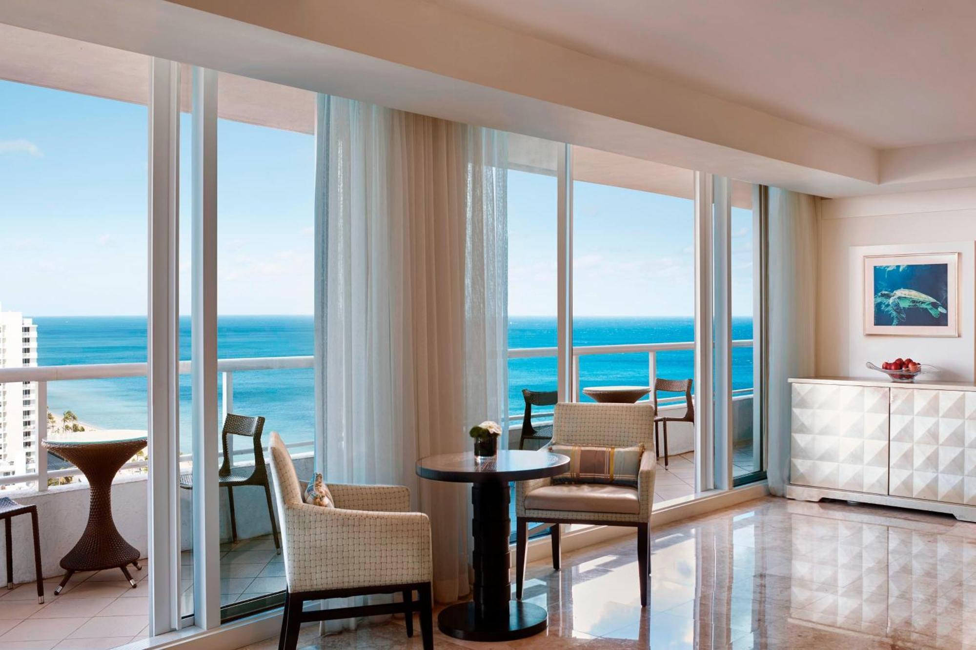 Guest Room Partial Ocean View Club Lounge Access