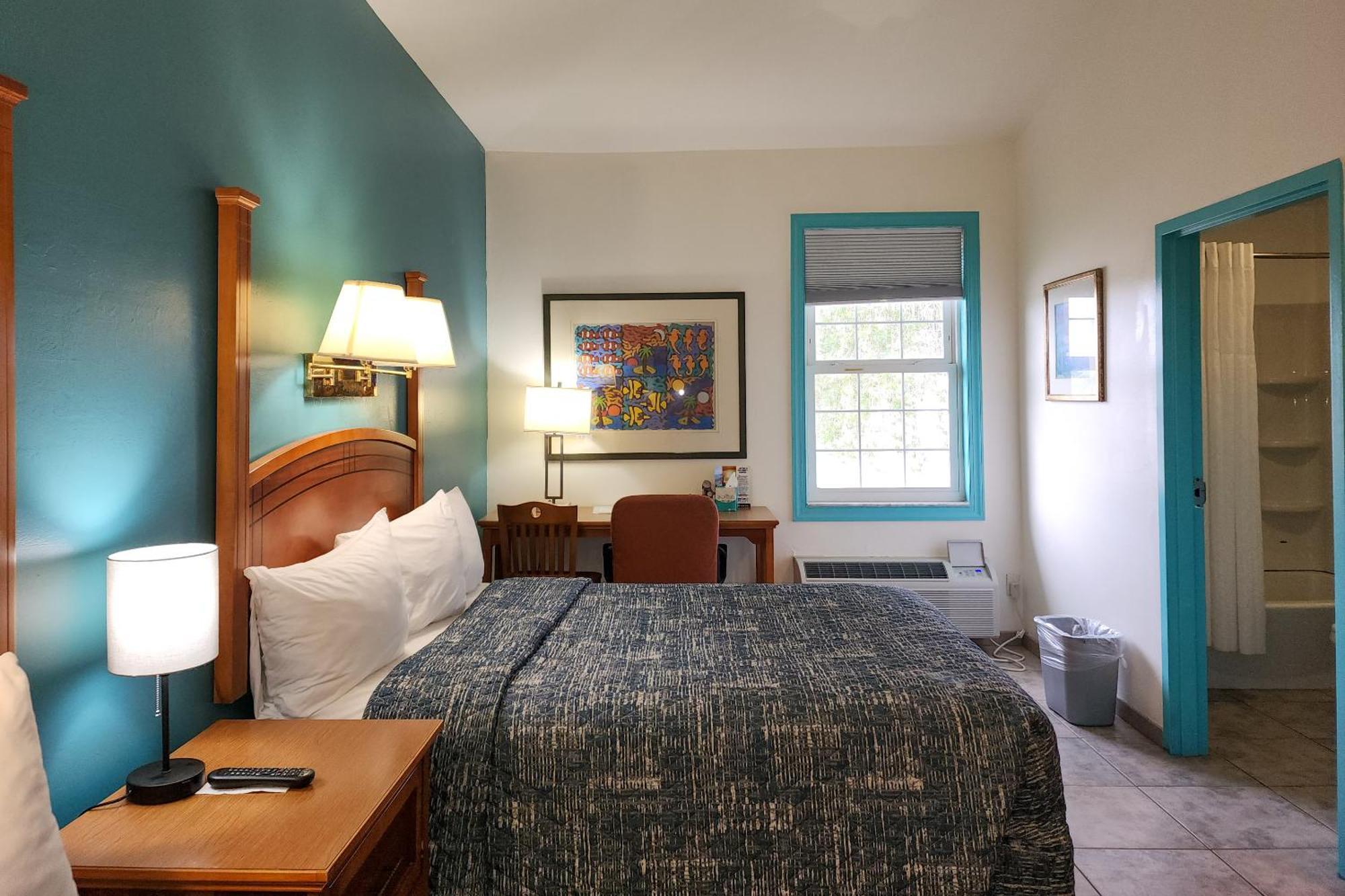 Queen Room with Two Queen Beds,1554403141:JPEG