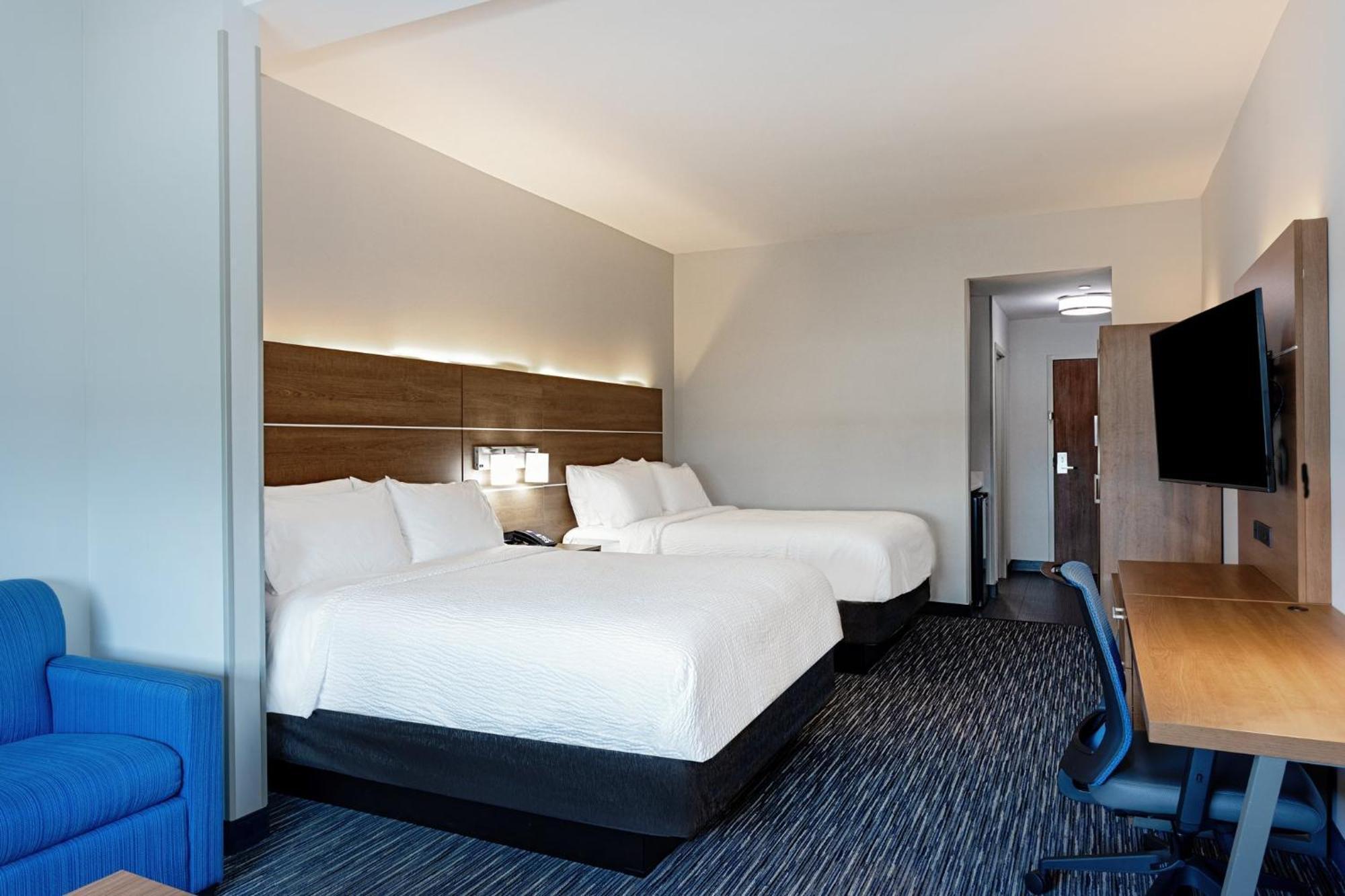 Suite Two Queen Beds