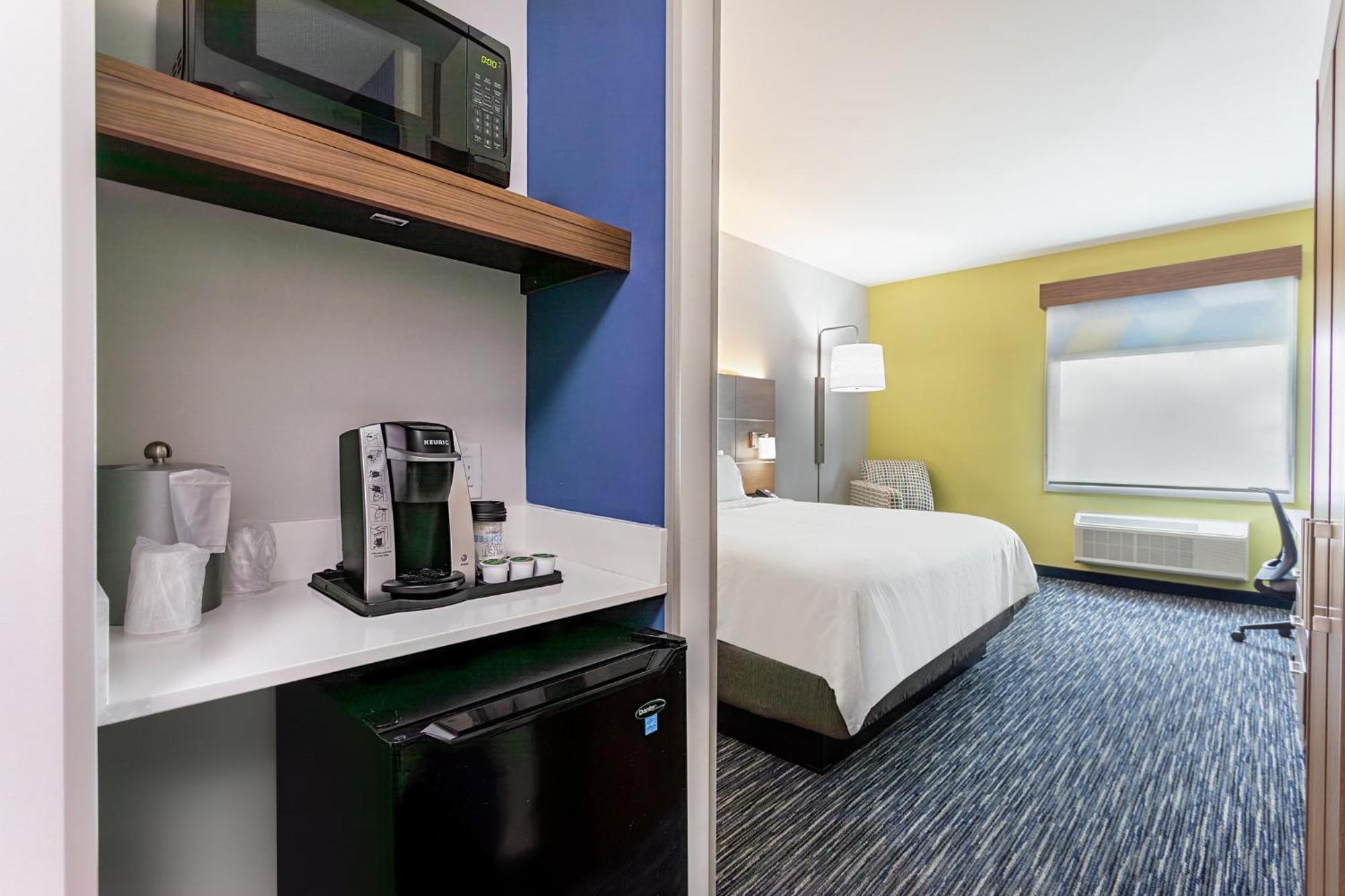 Standard King Room