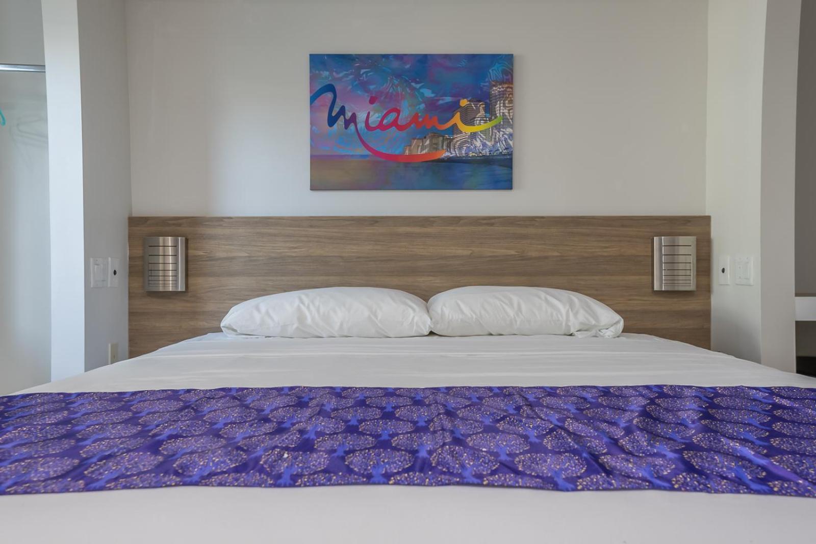 Standard King Room