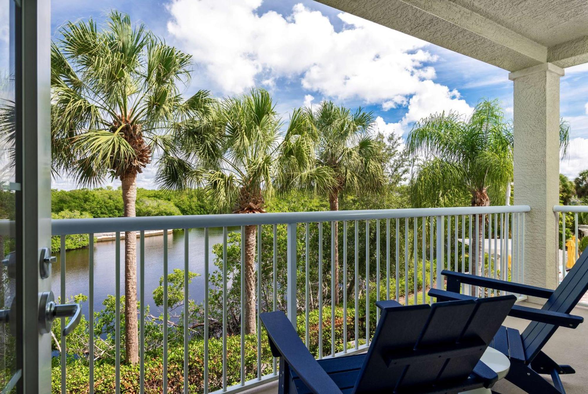 King Suite Balcony River View