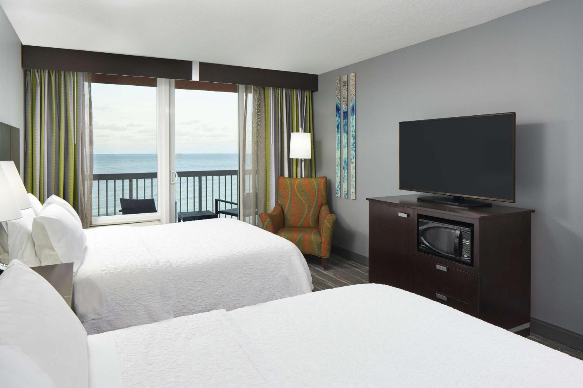 Queen Room Ocean Front
