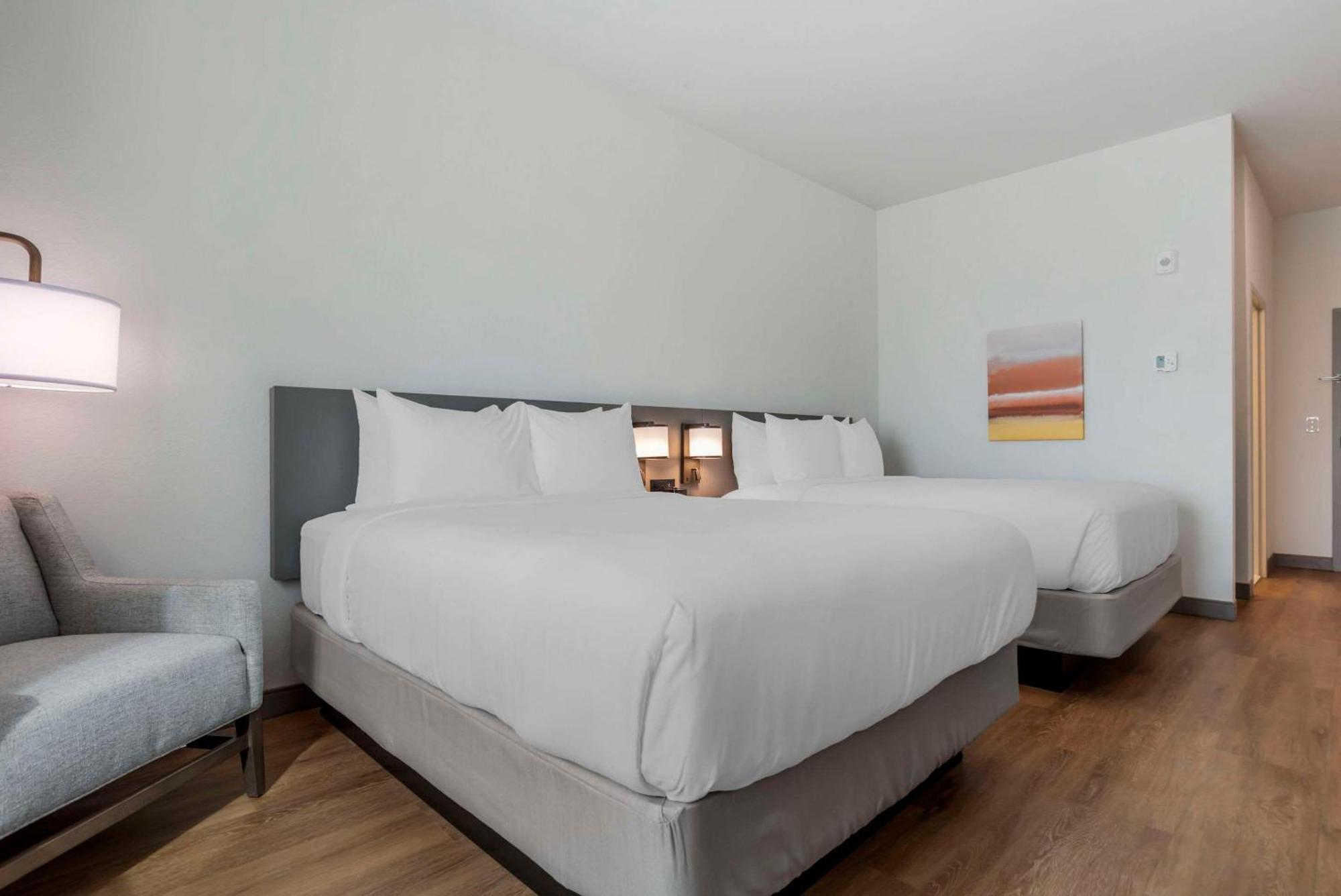 Superior Queen Room with Two Queen Beds - Non Smoking