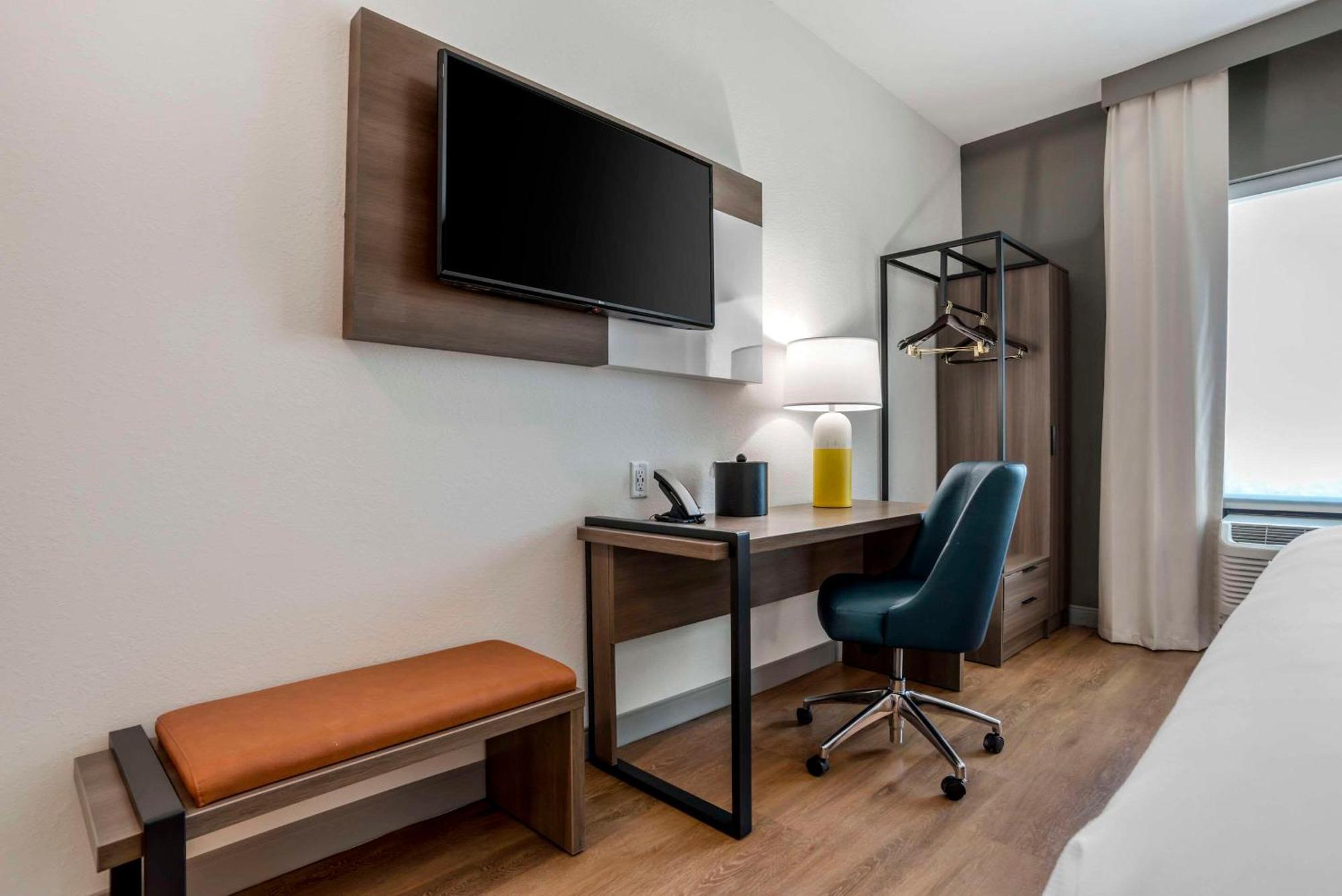 Superior King Suite - Non smoking