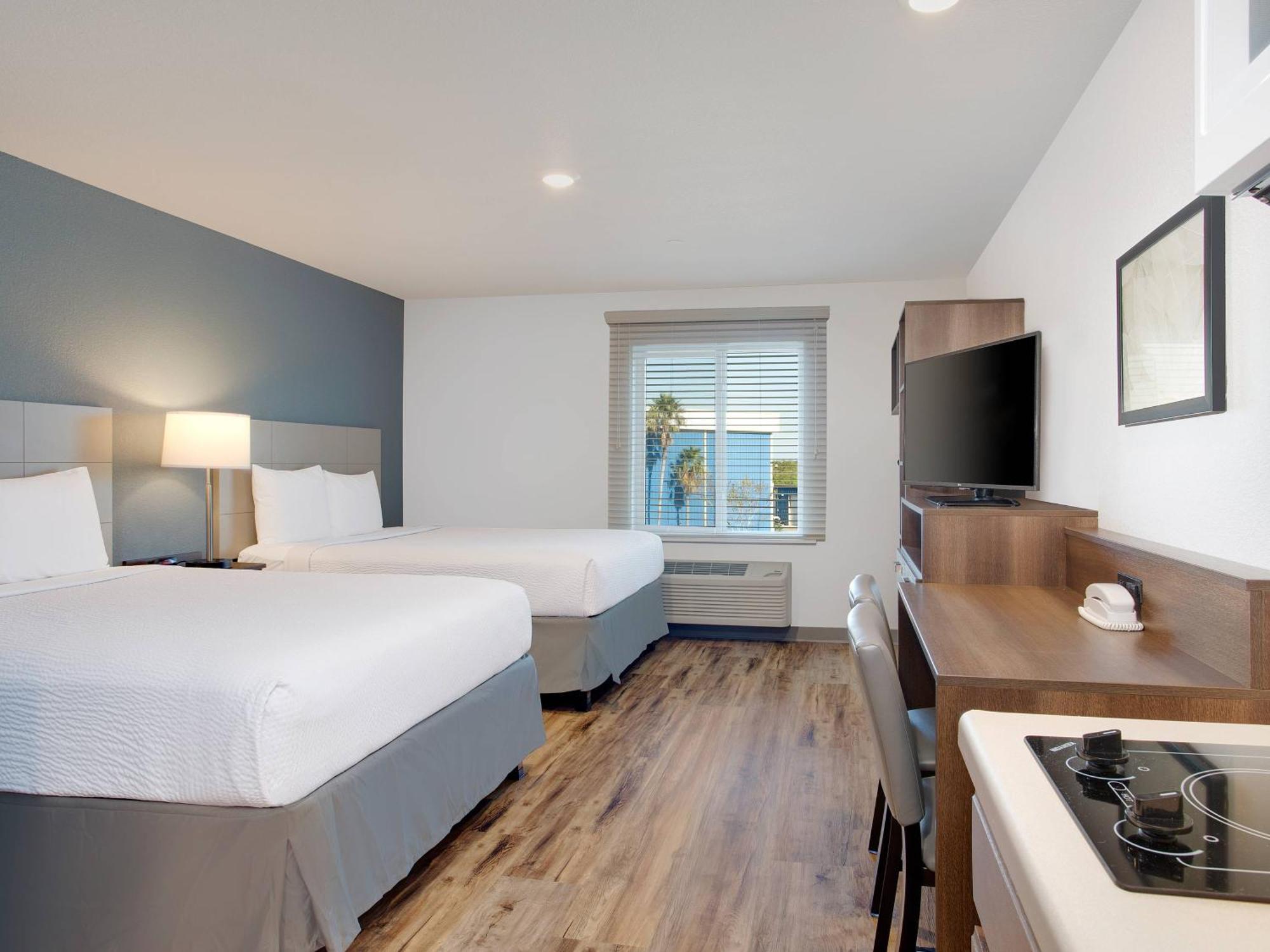 Standard Queen Room Two Queen Beds Non-Smoking