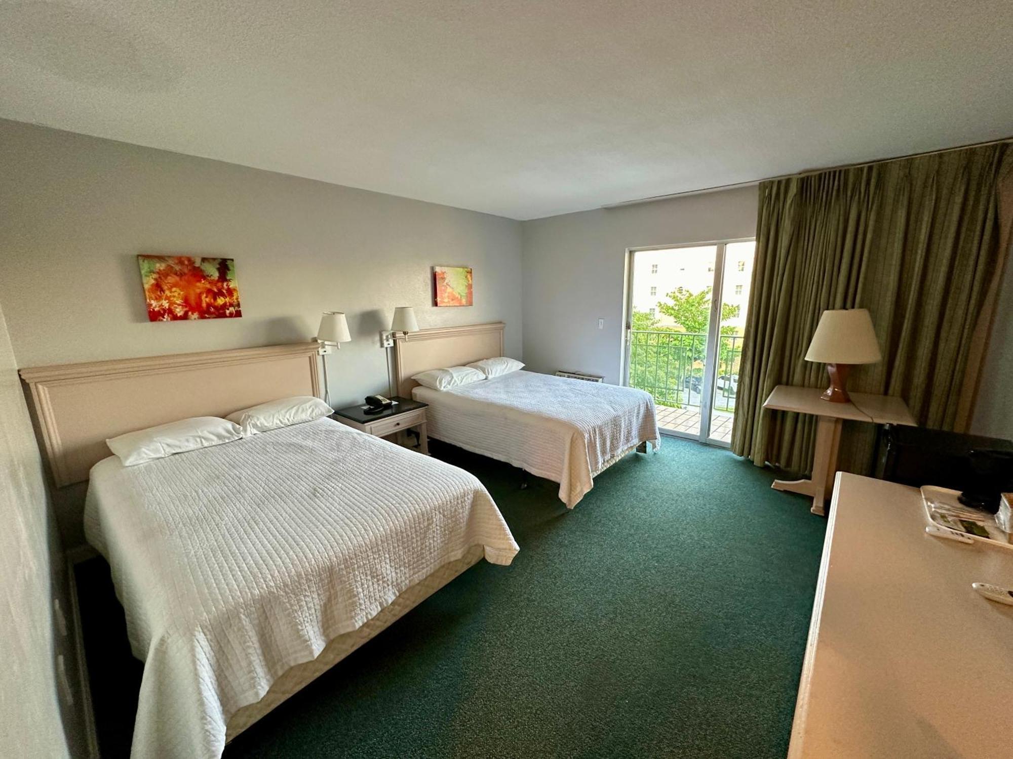 Standard Twin Room,1566942566:JPEG