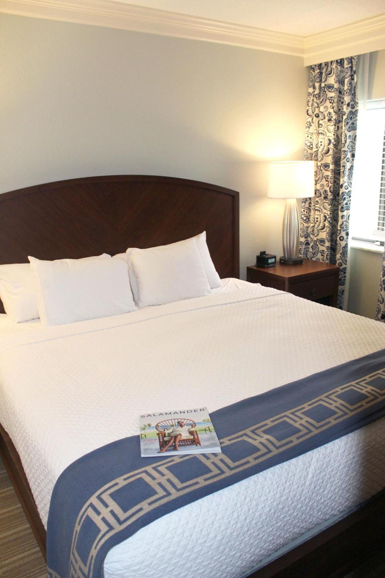 1 Bedroom King Suite