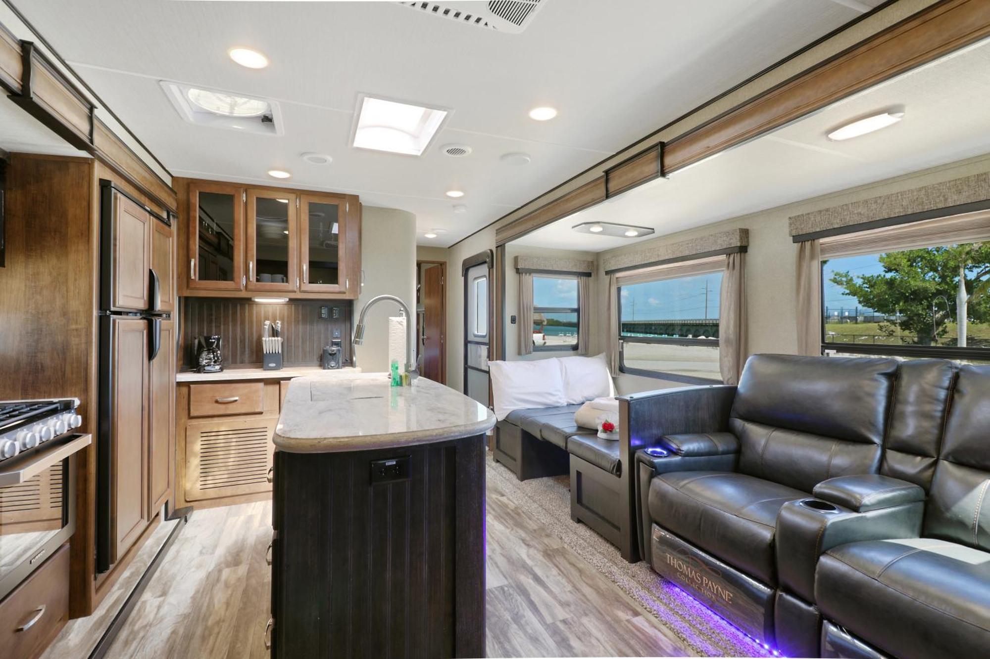 Vacation Camper 2 Bedroom No Pets