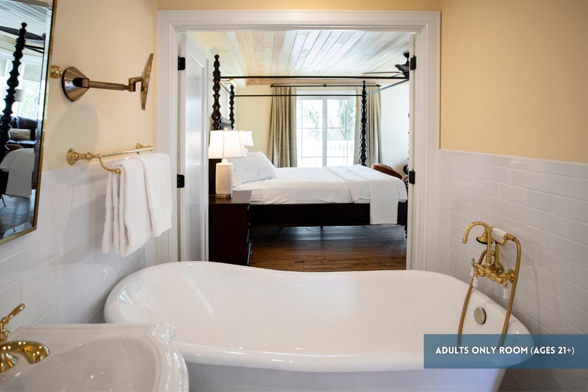 Wreckers House Galleon King Suite Adults Only
