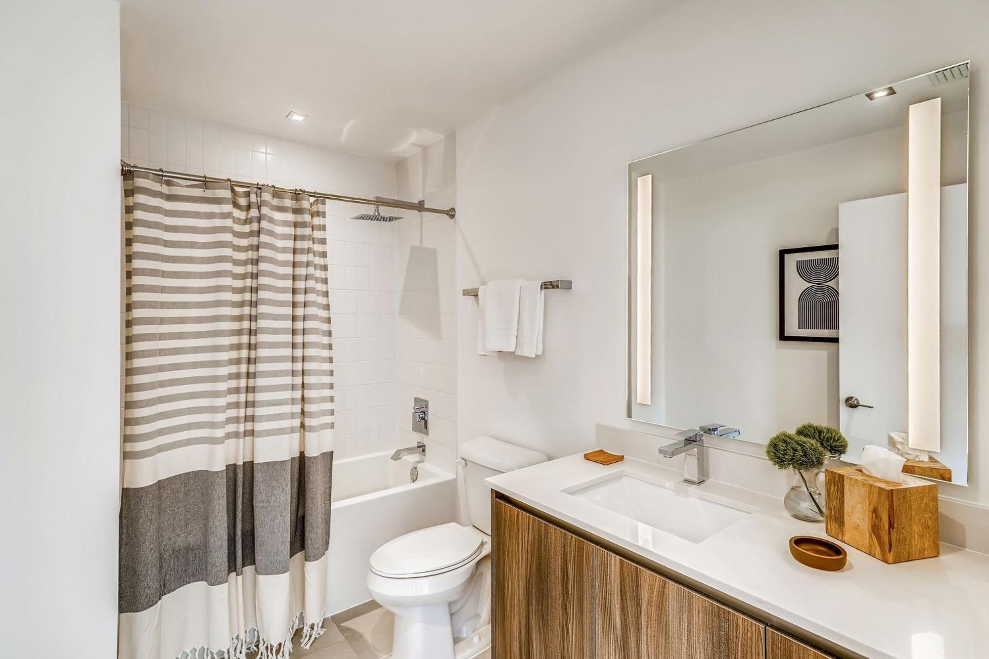 2 Bedroom Suite 3 Queens