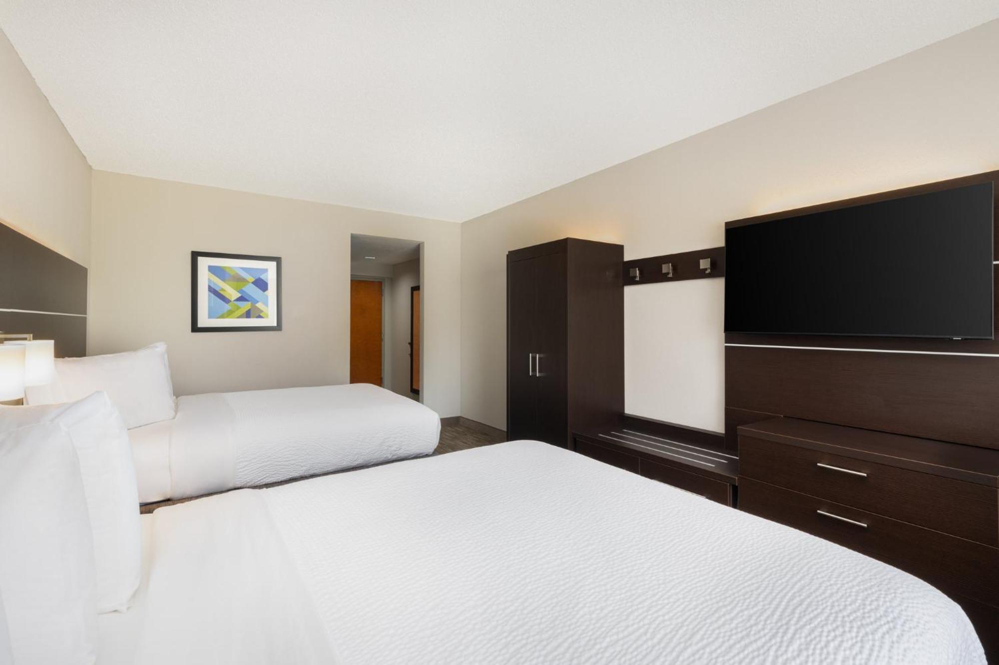 Standard Room Two Queen Beds