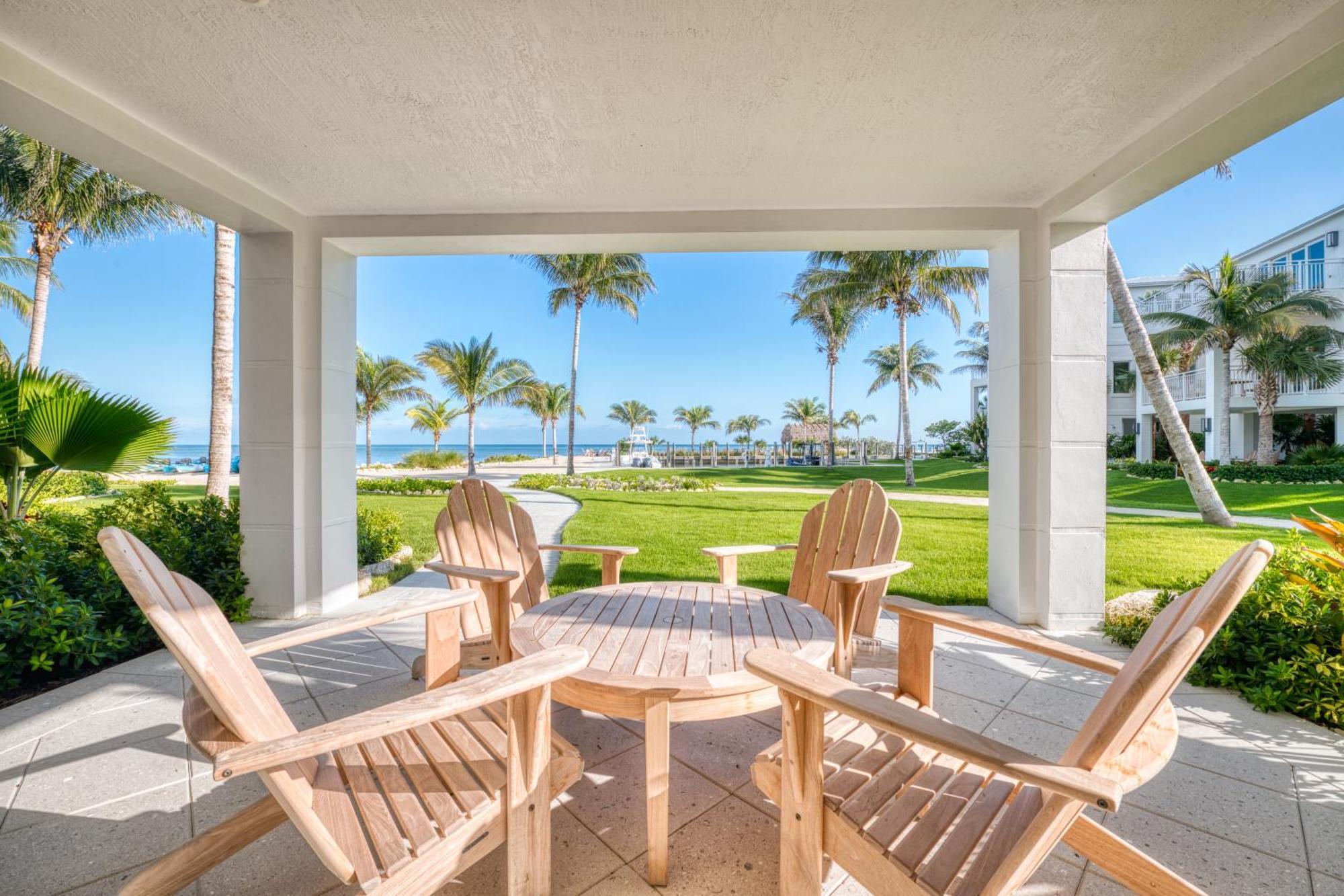 Four-Bedroom Waterfront Villa Accessible