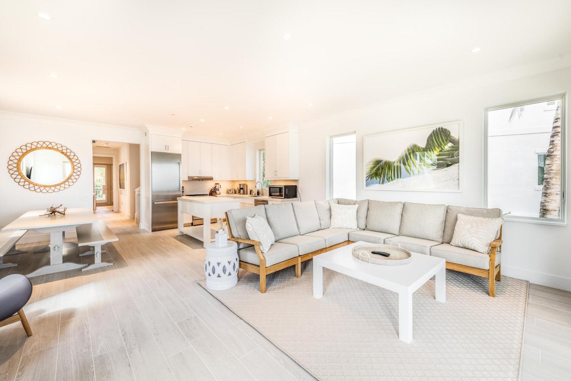 Four-Bedroom Waterfront Villa Accessible